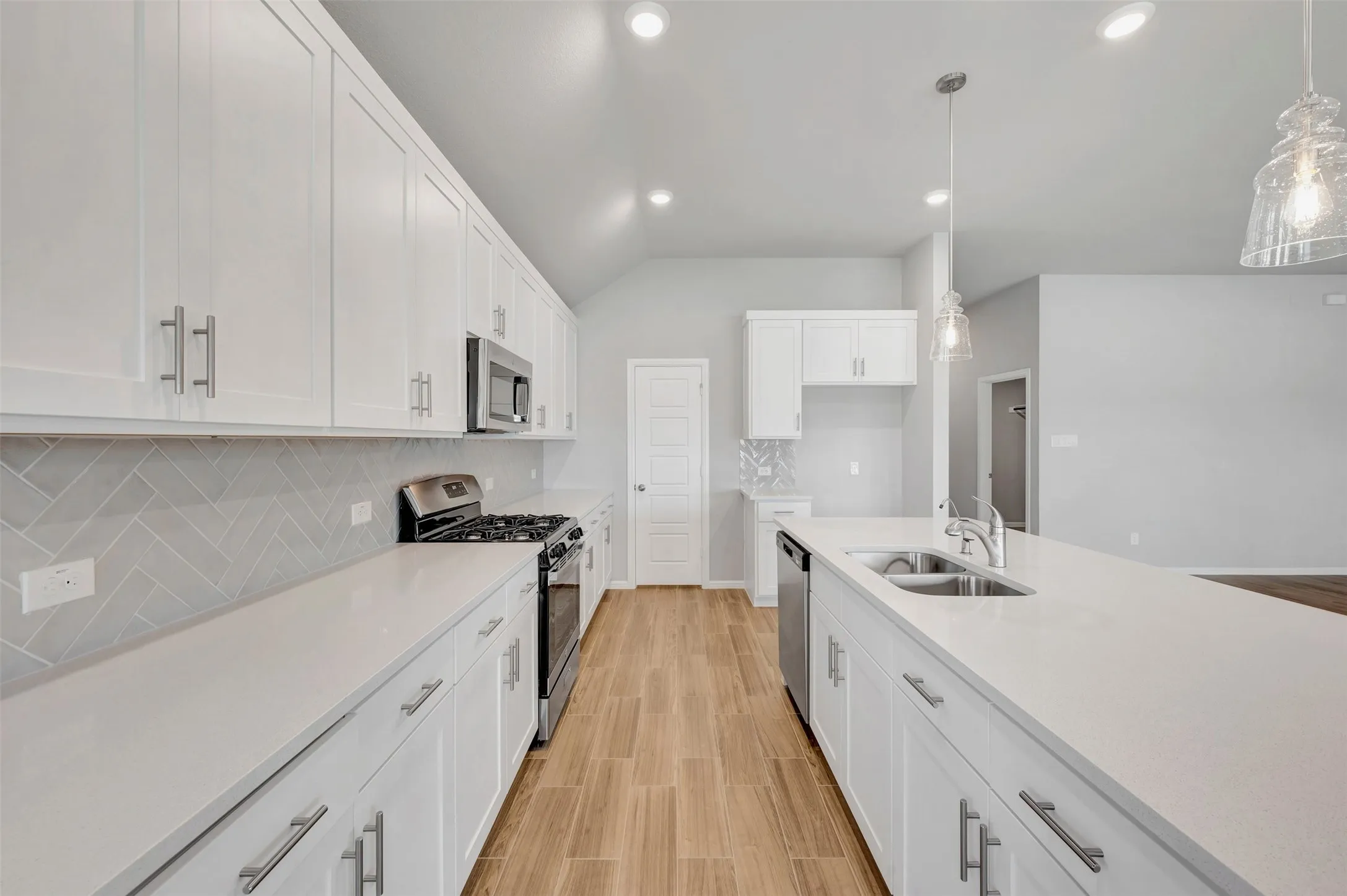 Single Family Residence For Sale in Denton County , 122 Hudson Lane, Justin, Texas 76247, 4 Bedroom, 3 Bathroom, 2 Garage spaces, 2,894 Sqft, built in 2026, mls#21340553, Real Estate Agent in Justin, Homes For Sale in Denton county, Homes For Sale in Justin, Realtor in Justin Texas, Real Estate Brokerage Independent Realty Texas, Luminita Cordes Realtor