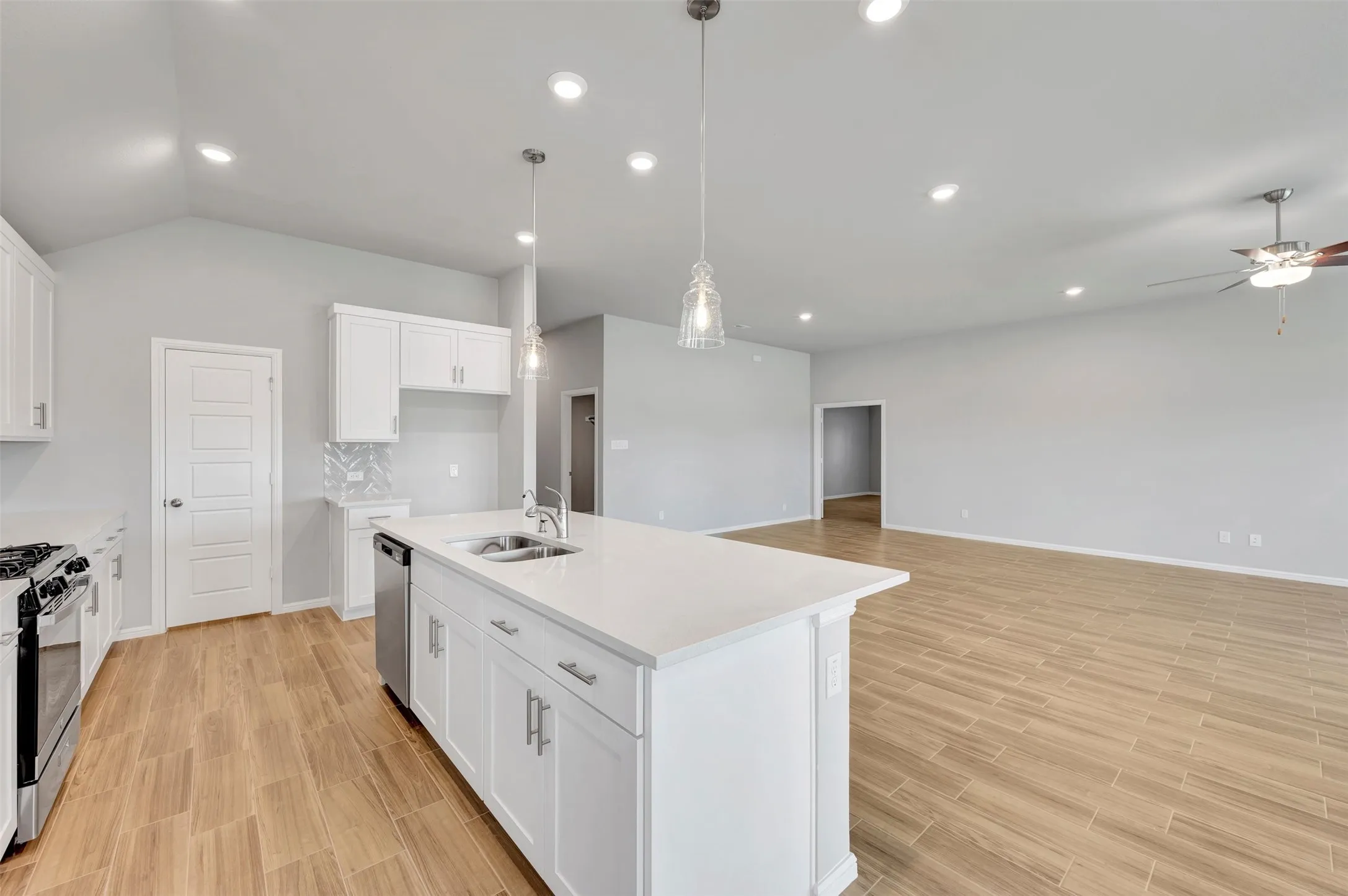 Single Family Residence For Sale in Denton County , 122 Hudson Lane, Justin, Texas 76247, 4 Bedroom, 3 Bathroom, 2 Garage spaces, 2,894 Sqft, built in 2026, mls#21340553, Real Estate Agent in Justin, Homes For Sale in Denton county, Homes For Sale in Justin, Realtor in Justin Texas, Real Estate Brokerage Independent Realty Texas, Luminita Cordes Realtor