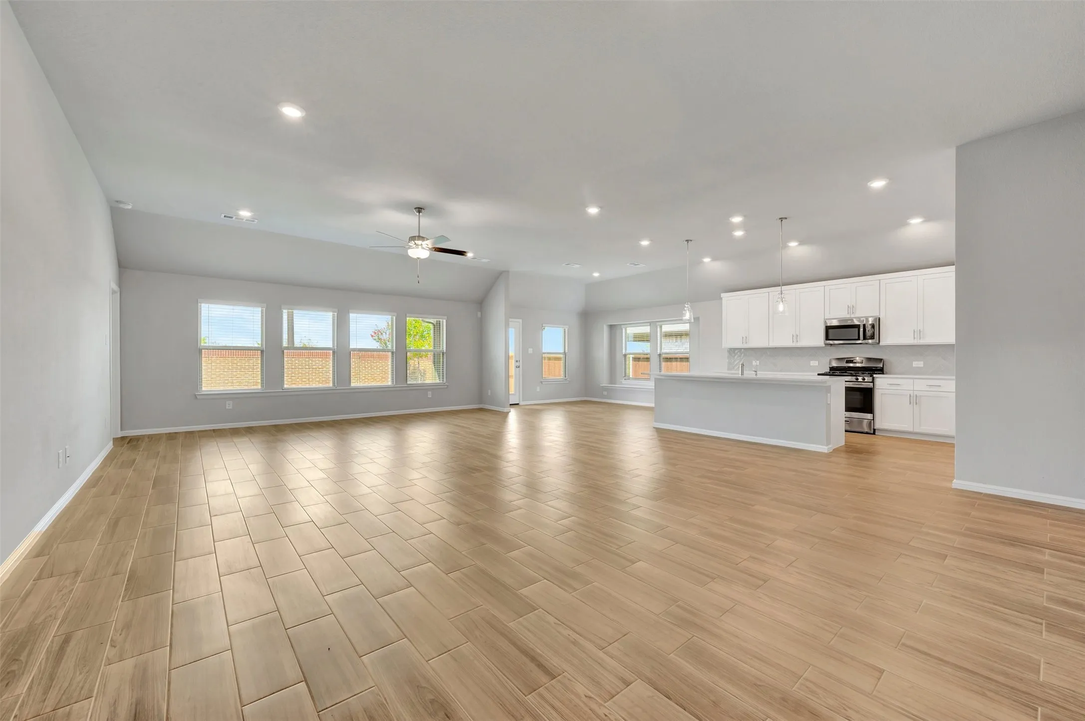 Single Family Residence For Sale in Denton County , 122 Hudson Lane, Justin, Texas 76247, 4 Bedroom, 3 Bathroom, 2 Garage spaces, 2,894 Sqft, built in 2026, mls#21340553, Real Estate Agent in Justin, Homes For Sale in Denton county, Homes For Sale in Justin, Realtor in Justin Texas, Real Estate Brokerage Independent Realty Texas, Luminita Cordes Realtor