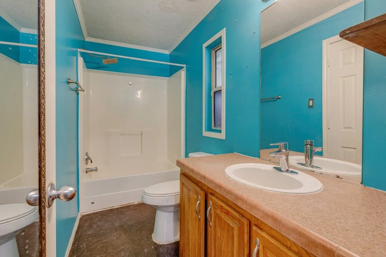 Single Family Residence For Sale in Dallas County , 2802 Gooch Street, Dallas, Texas 75241, 3 Bedroom, 2 Bathroom, Garage spaces, 1,080 Sqft, built in 2002, mls#21346882, Real Estate Agent in Dallas, Homes For Sale in Dallas county, Homes For Sale in Dallas, Realtor in Dallas Texas, Real Estate Brokerage Independent Realty Texas, Luminita Cordes Realtor
