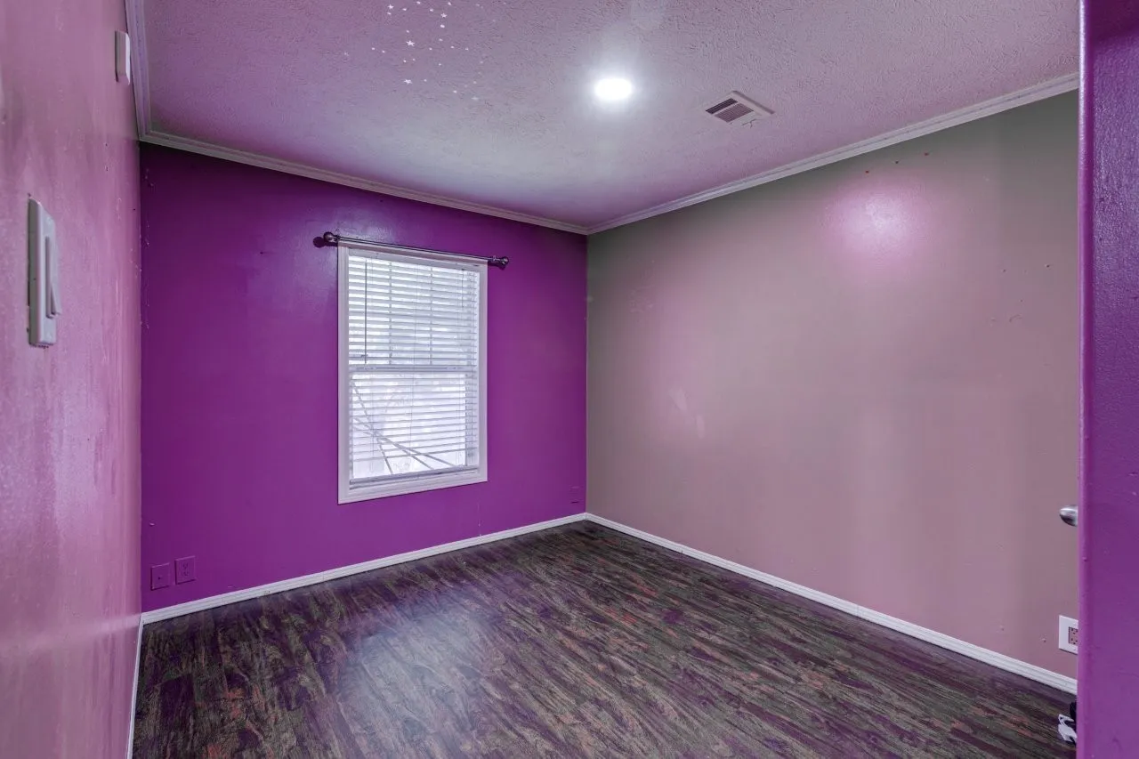 Single Family Residence For Sale in Dallas County , 2802 Gooch Street, Dallas, Texas 75241, 3 Bedroom, 2 Bathroom, Garage spaces, 1,080 Sqft, built in 2002, mls#21346882, Real Estate Agent in Dallas, Homes For Sale in Dallas county, Homes For Sale in Dallas, Realtor in Dallas Texas, Real Estate Brokerage Independent Realty Texas, Luminita Cordes Realtor