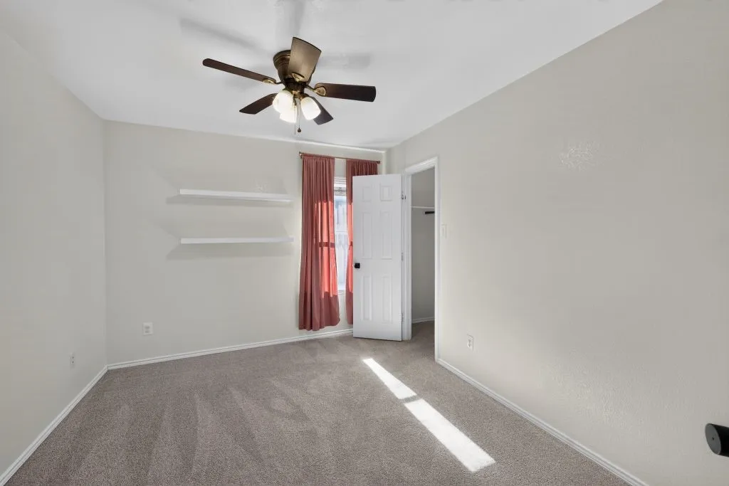 Single Family Residence For Sale in Tarrant County , 7241 Decoy Lane, Fort Worth, Texas 76120, 3 Bedroom, 2 Bathroom, 2 Garage spaces, 1,463 Sqft, built in 2004, mls#21346837, Real Estate Agent in Fort Worth, Homes For Sale in Tarrant county, Homes For Sale in Fort Worth, Realtor in Fort Worth Texas, Real Estate Brokerage Independent Realty Texas, Luminita Cordes Realtor