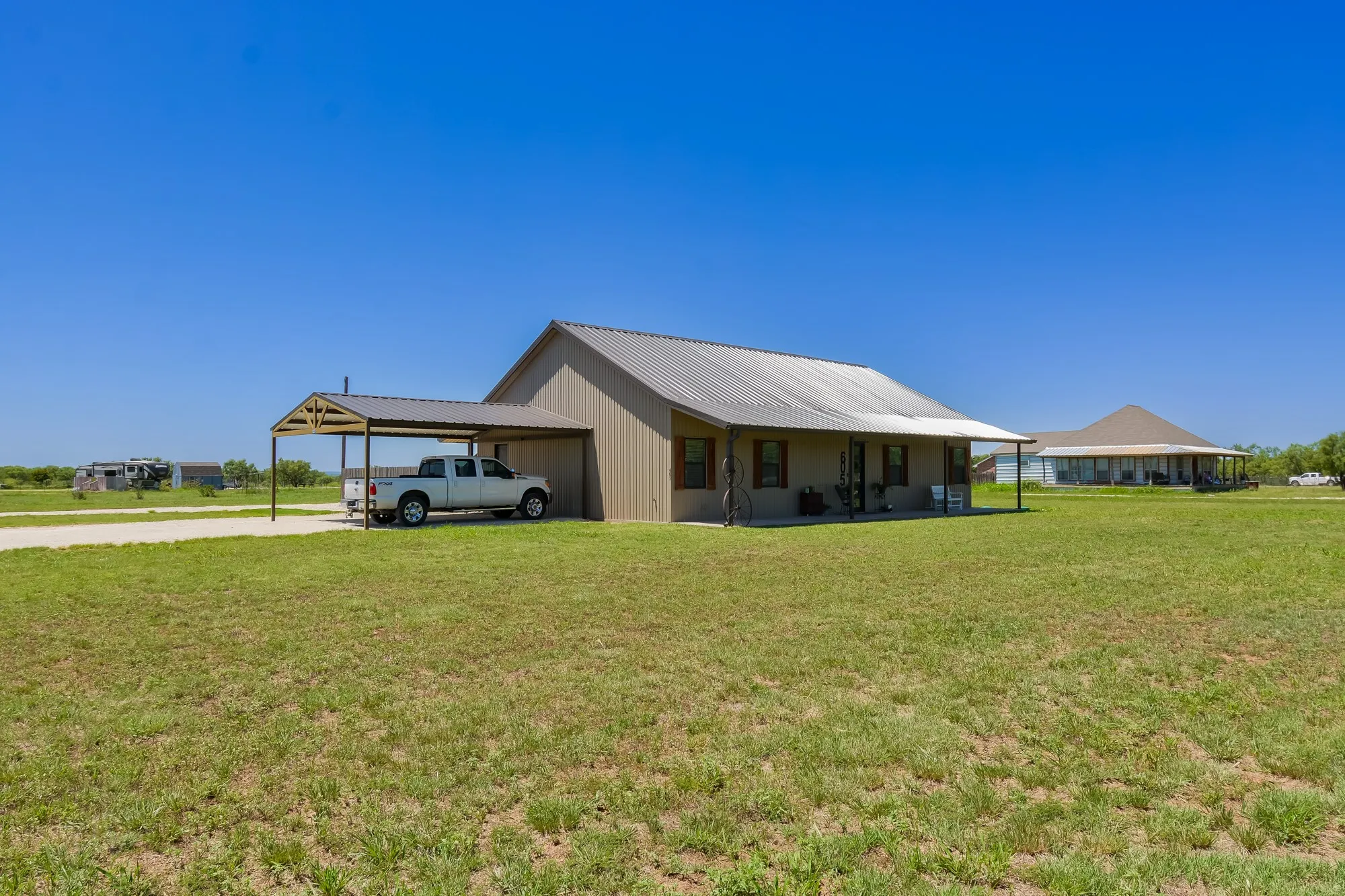 Single Family Residence For Sale in Taylor County , 605 Fm 614, Ovalo, Texas 79541, 3 Bedroom, 3 Bathroom, Garage spaces, 1,980 Sqft, built in 2020, mls#21346888, Real Estate Agent in Ovalo, Homes For Sale in Taylor county, Homes For Sale in Ovalo, Realtor in Ovalo Texas, Real Estate Brokerage Independent Realty Texas, Luminita Cordes Realtor