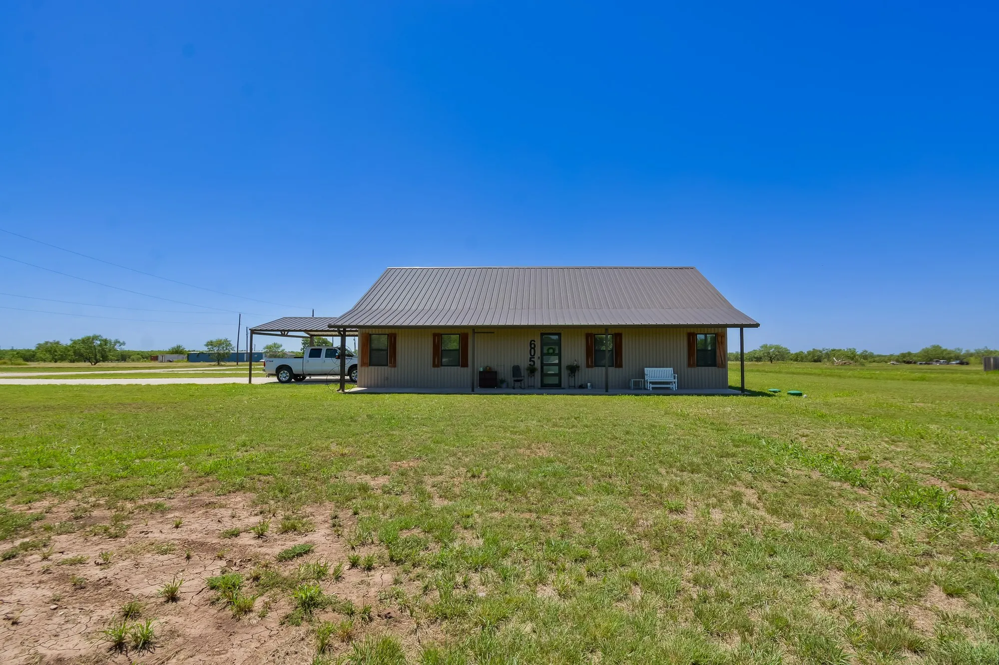 Single Family Residence For Sale in Taylor County , 605 Fm 614, Ovalo, Texas 79541, 3 Bedroom, 3 Bathroom, Garage spaces, 1,980 Sqft, built in 2020, mls#21346888, Real Estate Agent in Ovalo, Homes For Sale in Taylor county, Homes For Sale in Ovalo, Realtor in Ovalo Texas, Real Estate Brokerage Independent Realty Texas, Luminita Cordes Realtor