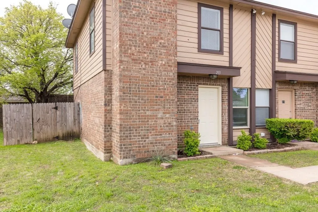 Quadruplex For Sale in Tarrant County , 213 Cambridge Drive, Saginaw, Texas 76179, 8 Bedrooms, 8 Bathrooms, Garage spaces, 0 Sqft, built in 1983, Price $850,000, mls#21346892, Real Estate Agent in Saginaw, Homes For Sale in Tarrant county, Homes For Sale in Saginaw, Realtor in Saginaw Texas, Real Estate Brokerage Independent Realty Texas, Luminita Cordes Realtor