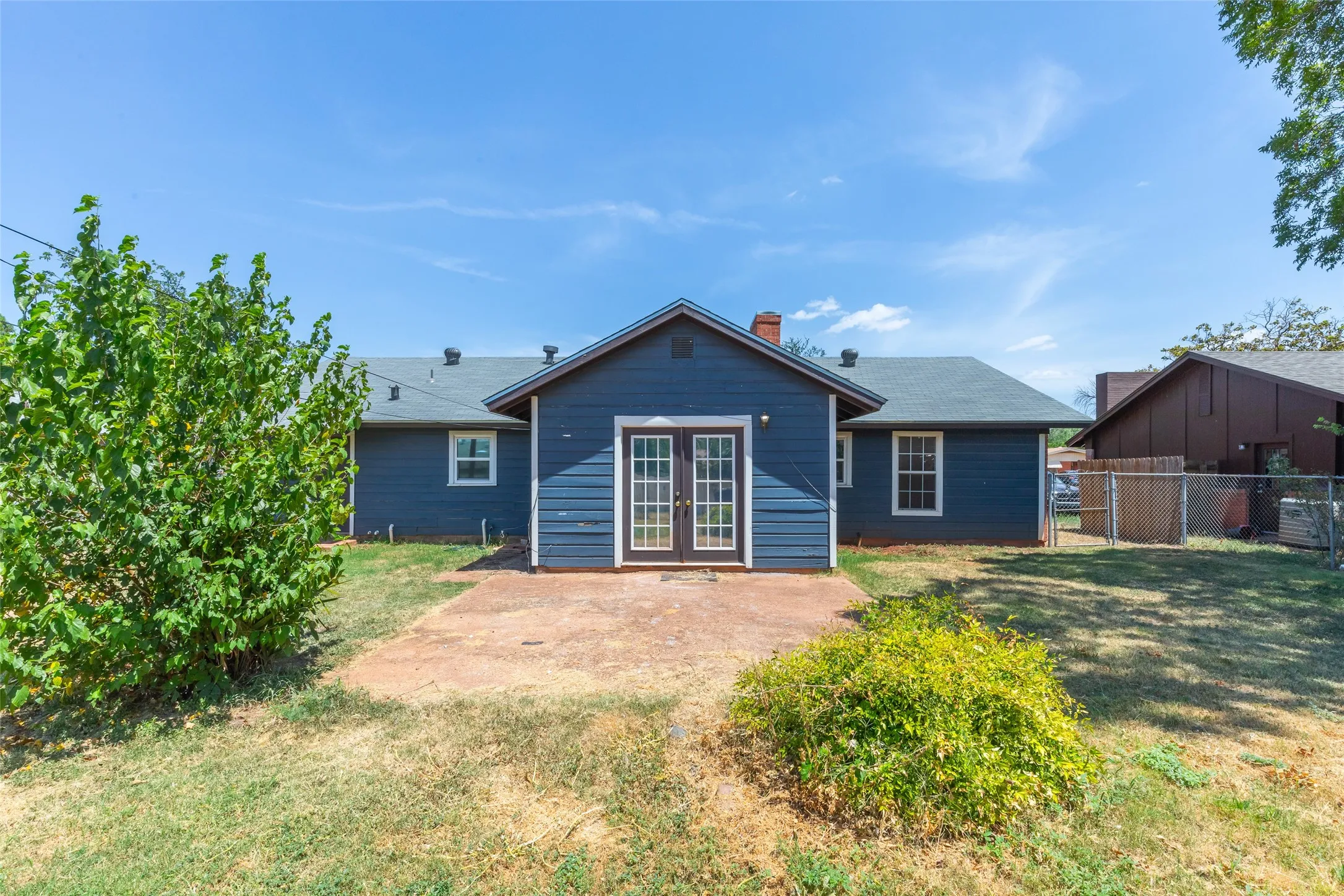 Single Family Residence For Sale in Taylor County , 2152 Westview Drive, Abilene, Texas 79603, 3 Bedroom, 2 Bathroom, Garage spaces, 1,648 Sqft, built in 1959, mls#21346881, Real Estate Agent in Abilene, Homes For Sale in Taylor county, Homes For Sale in Abilene, Realtor in Abilene Texas, Real Estate Brokerage Independent Realty Texas, Luminita Cordes Realtor
