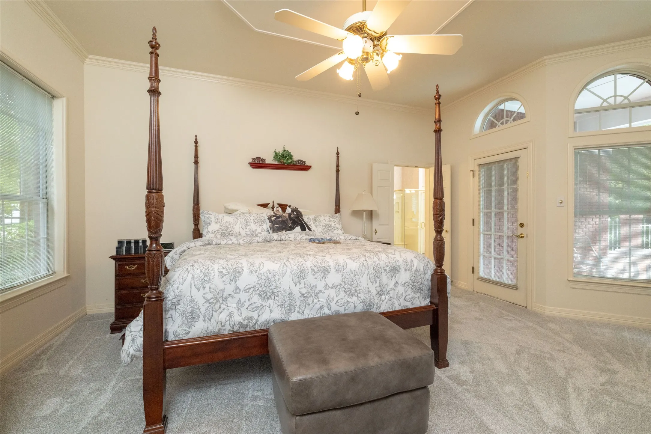 Single Family Residence For Sale in Tarrant County , 4106 Trail Bend Court, Colleyville, Texas 76034, 4 Bedroom, 5 Bathroom, 3 Garage spaces, 4,354 Sqft, built in 1988, mls#21346797, Real Estate Agent in Colleyville, Homes For Sale in Tarrant county, Homes For Sale in Colleyville, Realtor in Colleyville Texas, Real Estate Brokerage Independent Realty Texas, Luminita Cordes Realtor