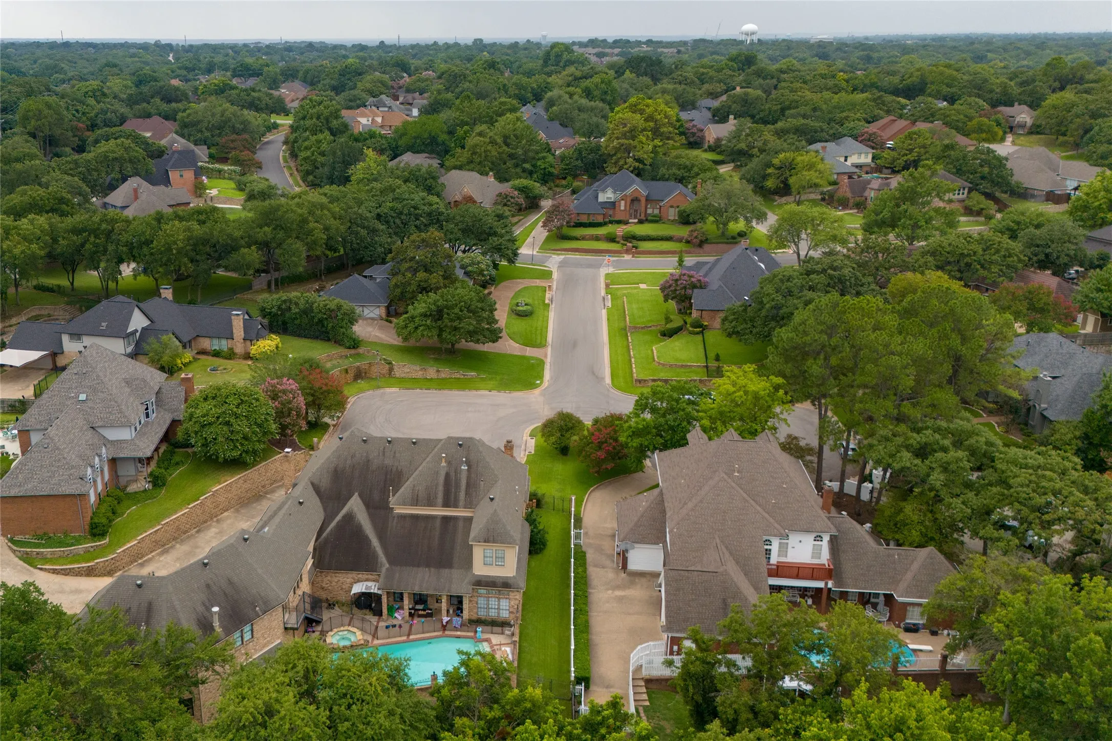 Single Family Residence For Sale in Tarrant County , 4106 Trail Bend Court, Colleyville, Texas 76034, 4 Bedroom, 5 Bathroom, 3 Garage spaces, 4,354 Sqft, built in 1988, mls#21346797, Real Estate Agent in Colleyville, Homes For Sale in Tarrant county, Homes For Sale in Colleyville, Realtor in Colleyville Texas, Real Estate Brokerage Independent Realty Texas, Luminita Cordes Realtor