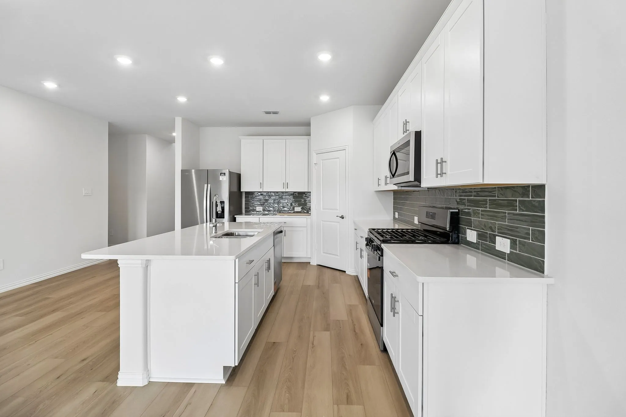 Photo is not of the actual home, but is an inspirational photo of builder’s model home and may depict options, furnishings, and/or decorator features that are not included.
