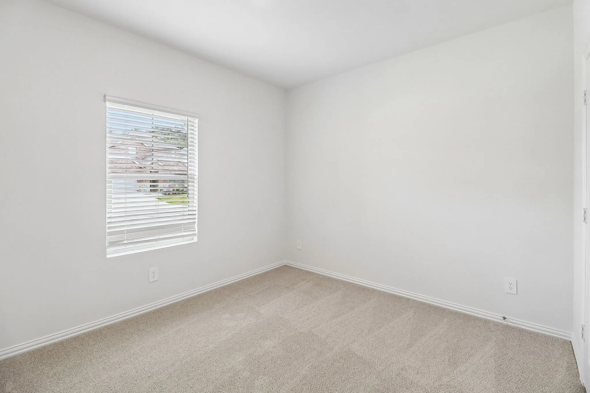 Photo is not of the actual home, but is an inspirational photo of builder’s model home and may depict options, furnishings, and/or decorator features that are not included.