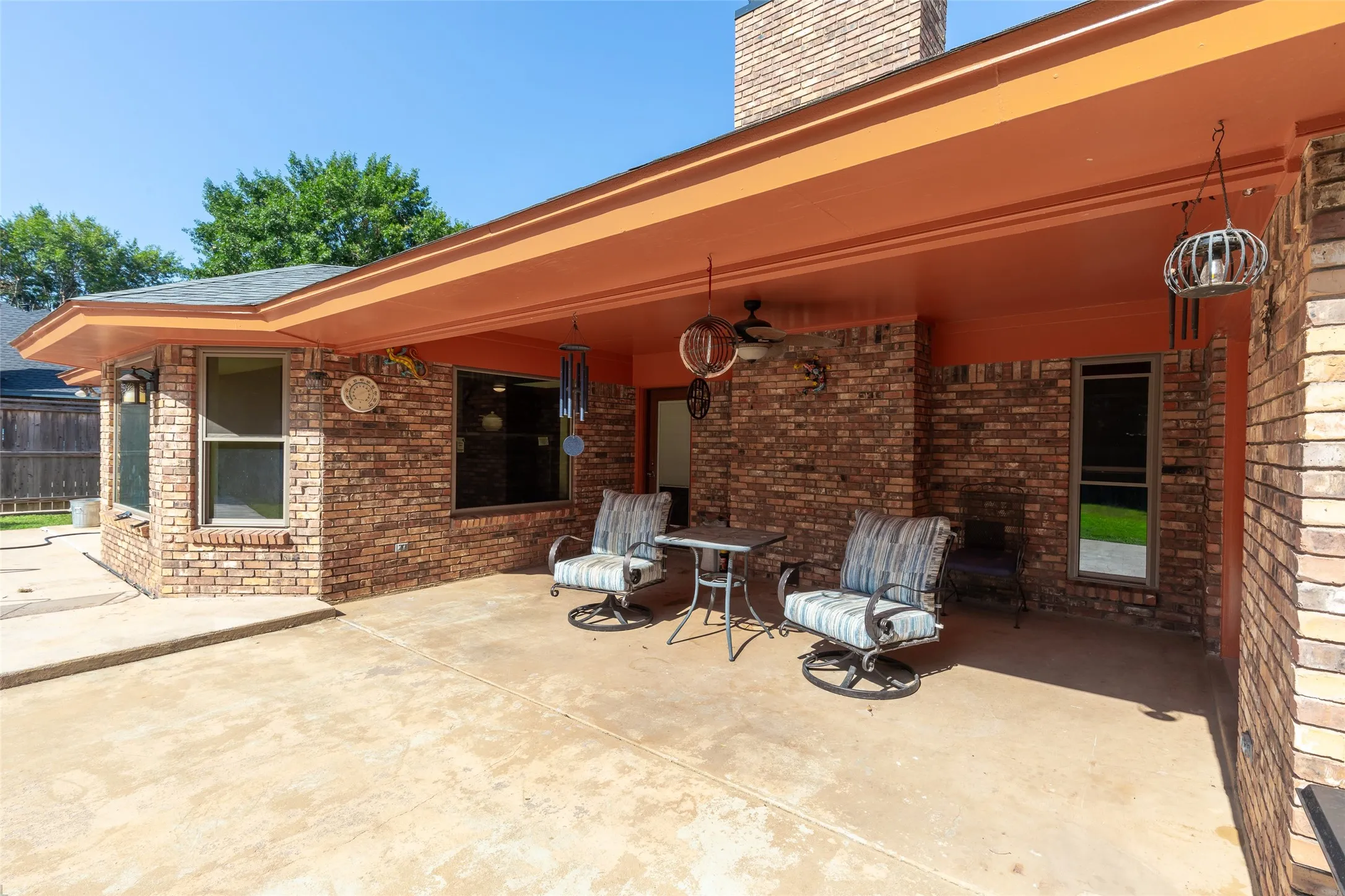 Single Family Residence For Sale in Taylor County , 5025 Patsye Ann Cove, Abilene, Texas 79606, 4 Bedroom, 2 Bathroom, 2 Garage spaces, 2,368 Sqft, built in 1982, mls#21345628, Real Estate Agent in Abilene, Homes For Sale in Taylor county, Homes For Sale in Abilene, Realtor in Abilene Texas, Real Estate Brokerage Independent Realty Texas, Luminita Cordes Realtor