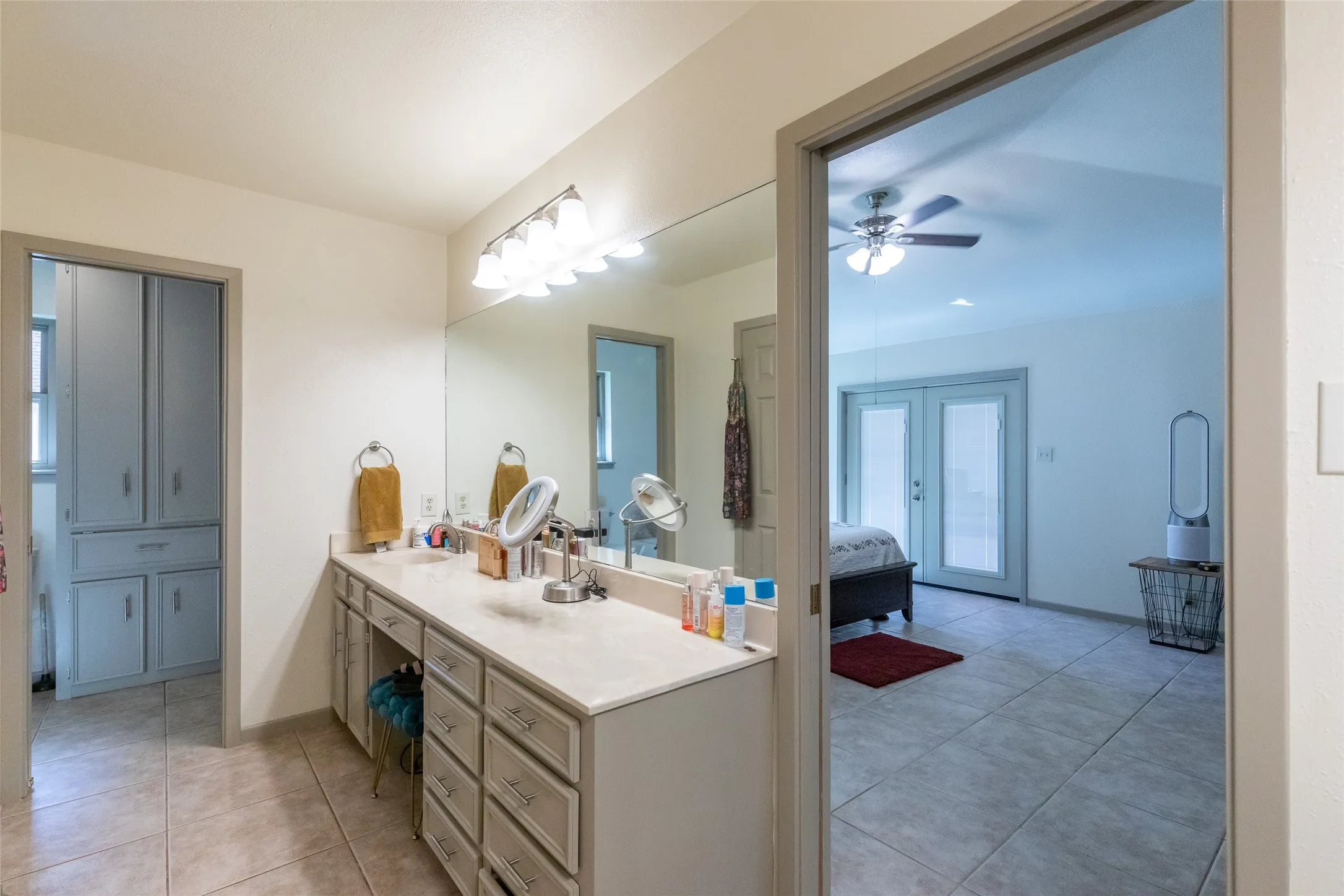 Single Family Residence For Sale in Taylor County , 5025 Patsye Ann Cove, Abilene, Texas 79606, 4 Bedroom, 2 Bathroom, 2 Garage spaces, 2,368 Sqft, built in 1982, mls#21345628, Real Estate Agent in Abilene, Homes For Sale in Taylor county, Homes For Sale in Abilene, Realtor in Abilene Texas, Real Estate Brokerage Independent Realty Texas, Luminita Cordes Realtor