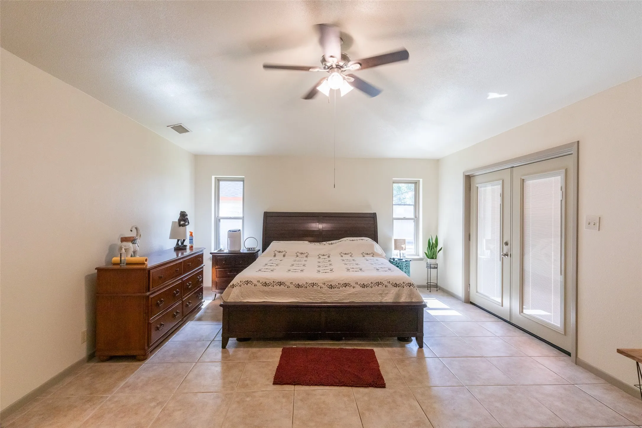 Single Family Residence For Sale in Taylor County , 5025 Patsye Ann Cove, Abilene, Texas 79606, 4 Bedroom, 2 Bathroom, 2 Garage spaces, 2,368 Sqft, built in 1982, mls#21345628, Real Estate Agent in Abilene, Homes For Sale in Taylor county, Homes For Sale in Abilene, Realtor in Abilene Texas, Real Estate Brokerage Independent Realty Texas, Luminita Cordes Realtor