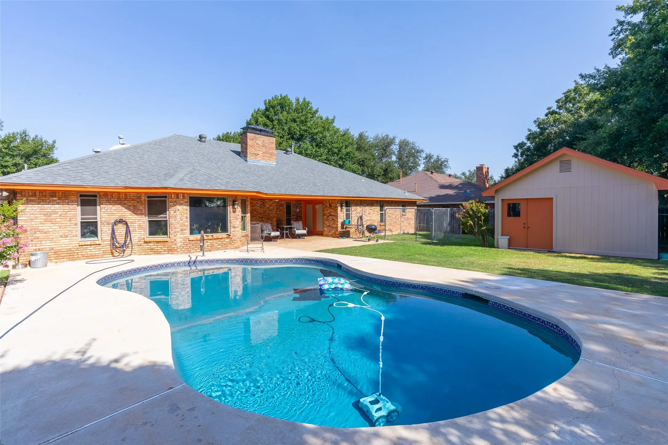 Single Family Residence For Sale in Taylor County , 5025 Patsye Ann Cove, Abilene, Texas 79606, 4 Bedroom, 2 Bathroom, 2 Garage spaces, 2,368 Sqft, built in 1982, mls#21345628, Real Estate Agent in Abilene, Homes For Sale in Taylor county, Homes For Sale in Abilene, Realtor in Abilene Texas, Real Estate Brokerage Independent Realty Texas, Luminita Cordes Realtor