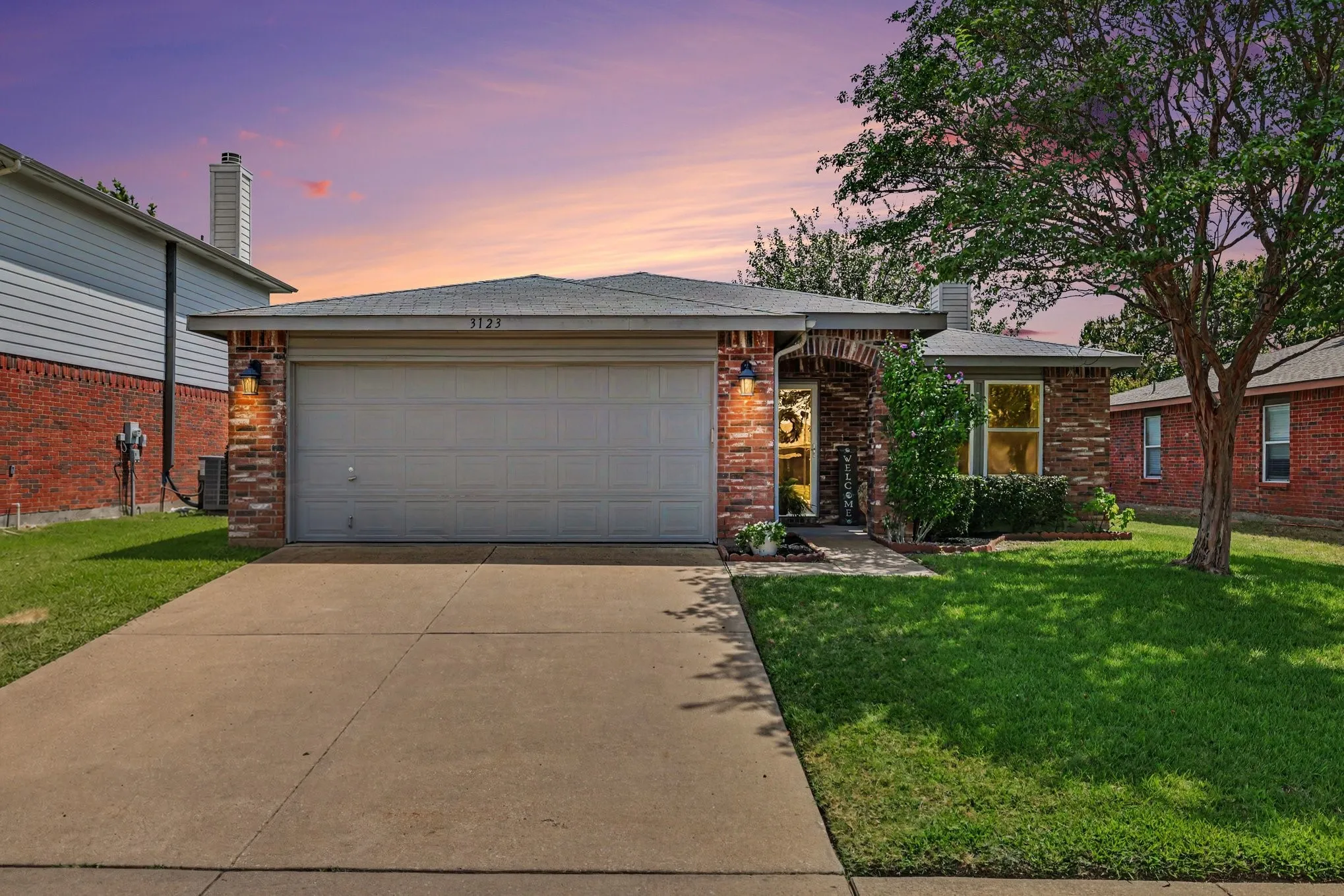 Single Family Residence For Sale in Collin County , 3123 Melrose Drive, Mc Kinney, Texas 75070, 3 Bedroom, 2 Bathroom, 2 Garage spaces, 1,868 Sqft, built in 1999, mls#21346917, Real Estate Agent in Mc Kinney, Homes For Sale in Collin county, Homes For Sale in Mc Kinney, Realtor in Mc Kinney Texas, Real Estate Brokerage Independent Realty Texas, Luminita Cordes Realtor
