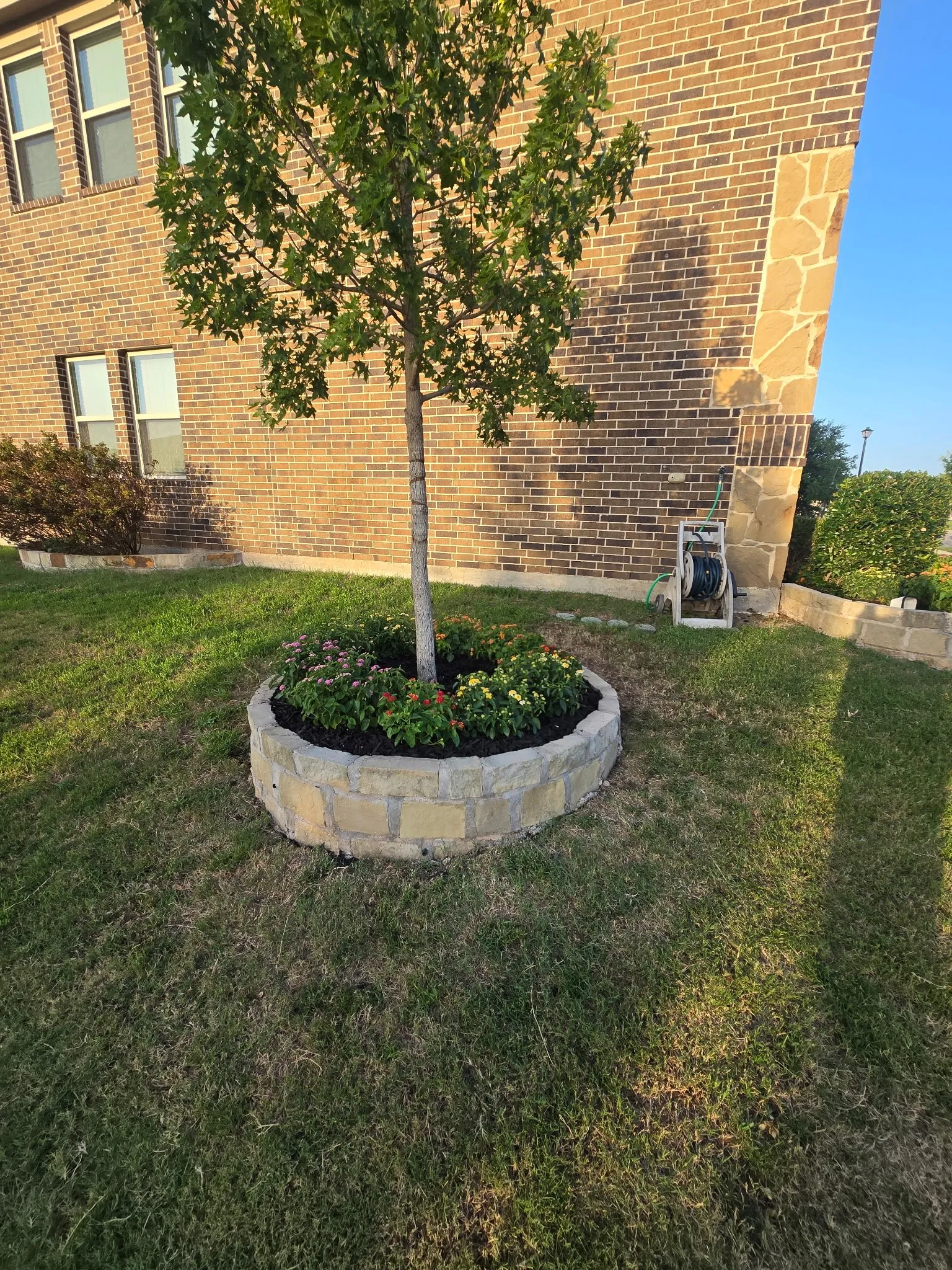 Single Family Residence For Sale in Rockwall County , 305 Pitt Circle, Fate, Texas 75189, 5 Bedroom, 4 Bathroom, 2 Garage spaces, 2,972 Sqft, built in 2019, mls#21331890, Real Estate Agent in Fate, Homes For Sale in Rockwall county, Homes For Sale in Fate, Realtor in Fate Texas, Real Estate Brokerage Independent Realty Texas, Luminita Cordes Realtor