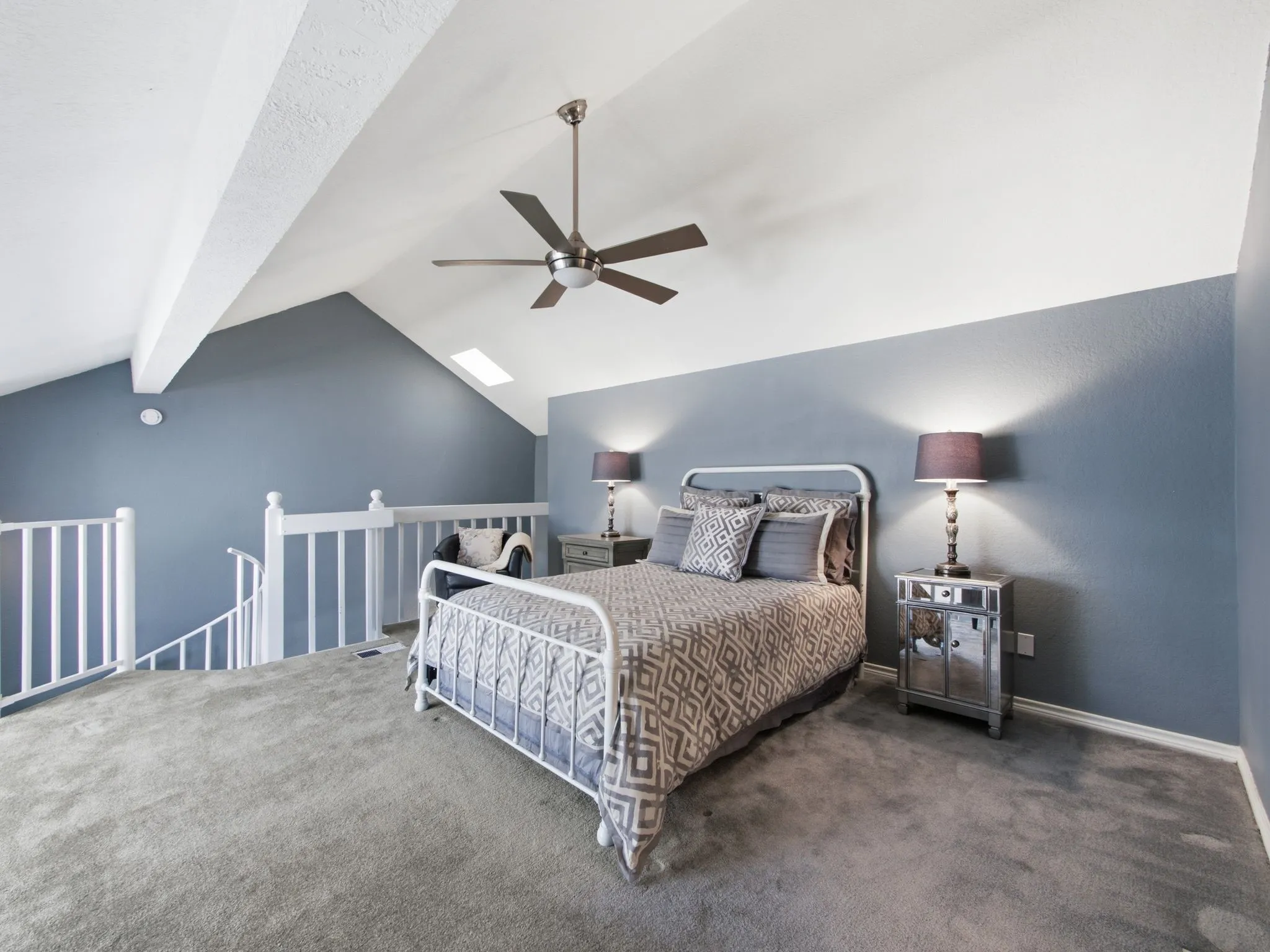 Condominium For Sale in Rockwall County , 1104 Signal Ridge Place 1104, Rockwall, Texas 75032, 2 Bedroom, 2 Bathroom, Garage spaces, 1,148 Sqft, built in 1985, mls#21346923, Real Estate Agent in Rockwall, Homes For Sale in Rockwall county, Homes For Sale in Rockwall, Realtor in Rockwall Texas, Real Estate Brokerage Independent Realty Texas, Luminita Cordes Realtor