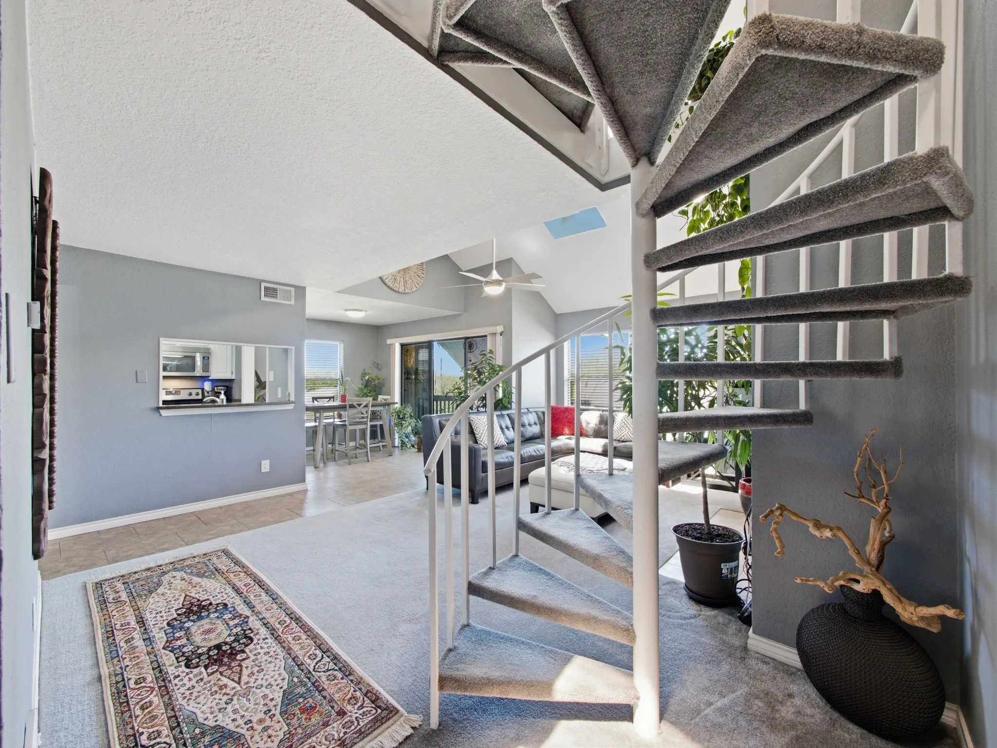 Condominium For Sale in Rockwall County , 1104 Signal Ridge Place 1104, Rockwall, Texas 75032, 2 Bedroom, 2 Bathroom, Garage spaces, 1,148 Sqft, built in 1985, mls#21346923, Real Estate Agent in Rockwall, Homes For Sale in Rockwall county, Homes For Sale in Rockwall, Realtor in Rockwall Texas, Real Estate Brokerage Independent Realty Texas, Luminita Cordes Realtor