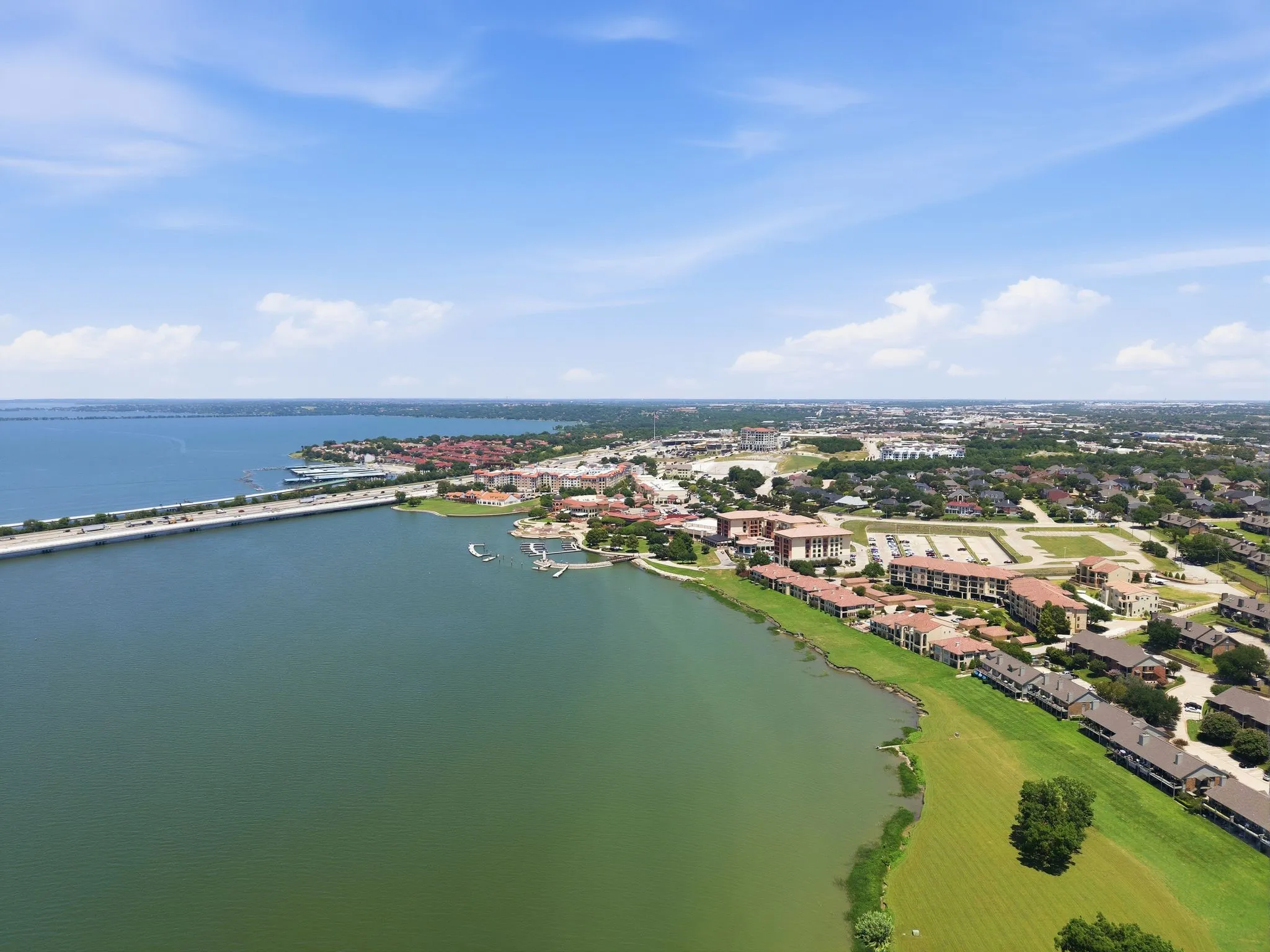 Condominium For Sale in Rockwall County , 1104 Signal Ridge Place 1104, Rockwall, Texas 75032, 2 Bedroom, 2 Bathroom, Garage spaces, 1,148 Sqft, built in 1985, mls#21346923, Real Estate Agent in Rockwall, Homes For Sale in Rockwall county, Homes For Sale in Rockwall, Realtor in Rockwall Texas, Real Estate Brokerage Independent Realty Texas, Luminita Cordes Realtor