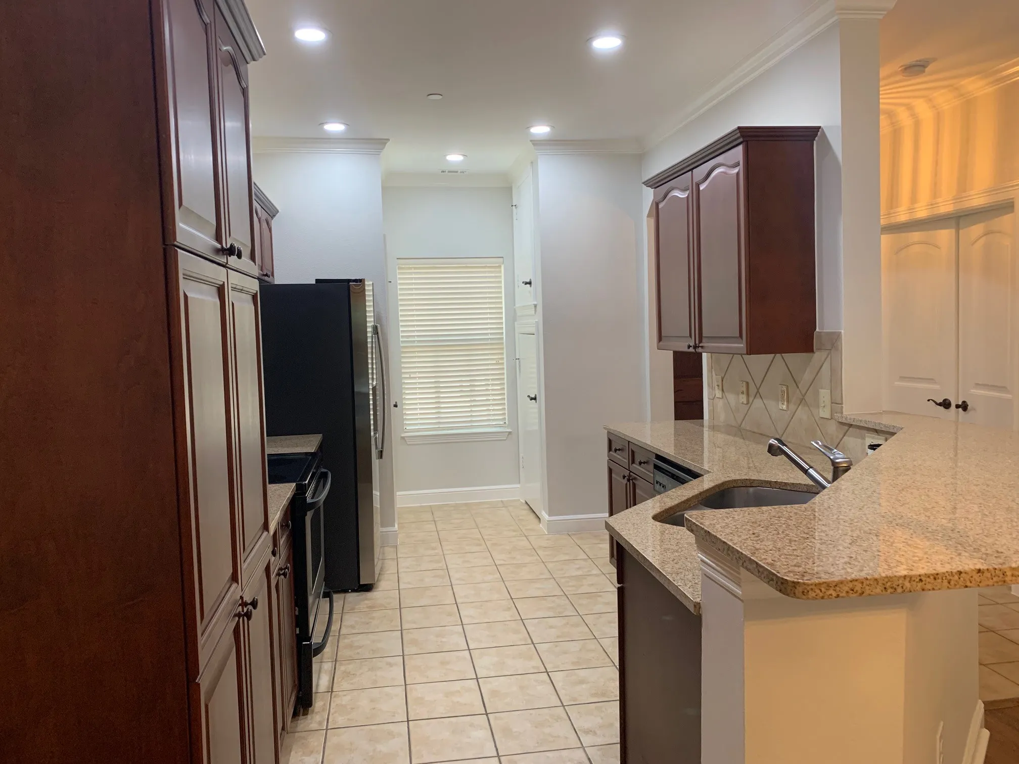 Condominium For Rent in Rockwall County , 1875 Signal Ridge Place, Rockwall, Texas 75032, 2 Bedroom, 2 Bathroom, Garage spaces, 1,290 Sqft, built in 2006, mls#21345104, Real Estate Agent in Rockwall, Homes For Rent in Rockwall county, Homes For Rent in Rockwall, Realtor in Rockwall Texas, Real Estate Brokerage Independent Realty Texas, Luminita Cordes Realtor
