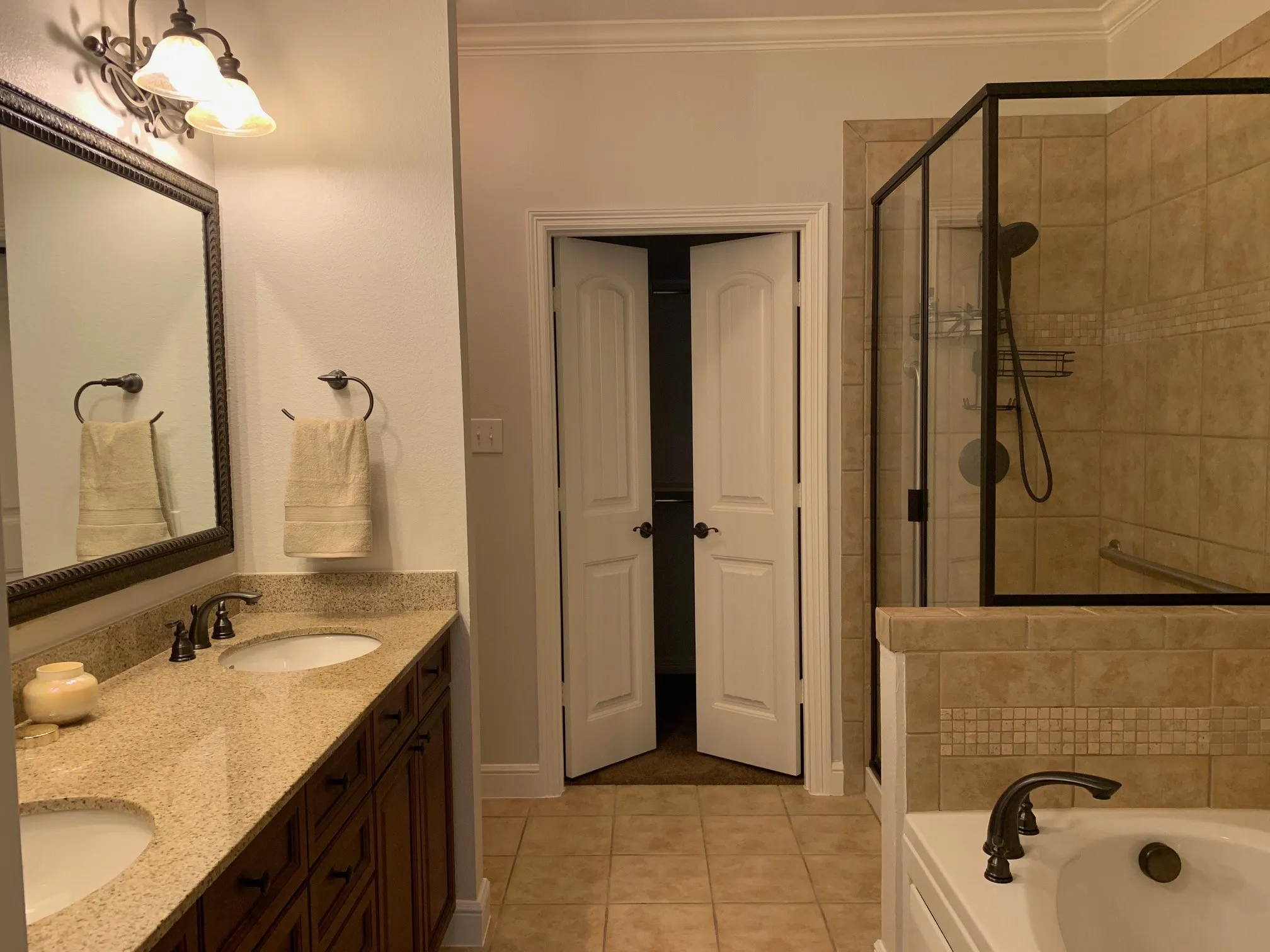 Condominium For Rent in Rockwall County , 1875 Signal Ridge Place, Rockwall, Texas 75032, 2 Bedroom, 2 Bathroom, Garage spaces, 1,290 Sqft, built in 2006, mls#21345104, Real Estate Agent in Rockwall, Homes For Rent in Rockwall county, Homes For Rent in Rockwall, Realtor in Rockwall Texas, Real Estate Brokerage Independent Realty Texas, Luminita Cordes Realtor