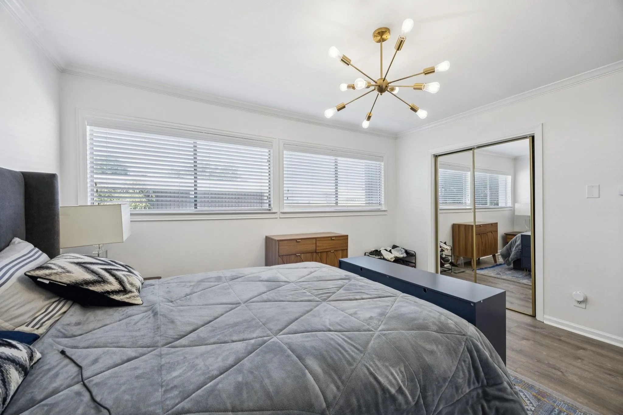 Condominium For Sale in Dallas County , 3321 Cole Avenue 116, Dallas, Texas 75204, 2 Bedroom, 2 Bathroom, Garage spaces, 1,044 Sqft, built in 1961, mls#21346940, Real Estate Agent in Dallas, Homes For Sale in Dallas county, Homes For Sale in Dallas, Realtor in Dallas Texas, Real Estate Brokerage Independent Realty Texas, Luminita Cordes Realtor