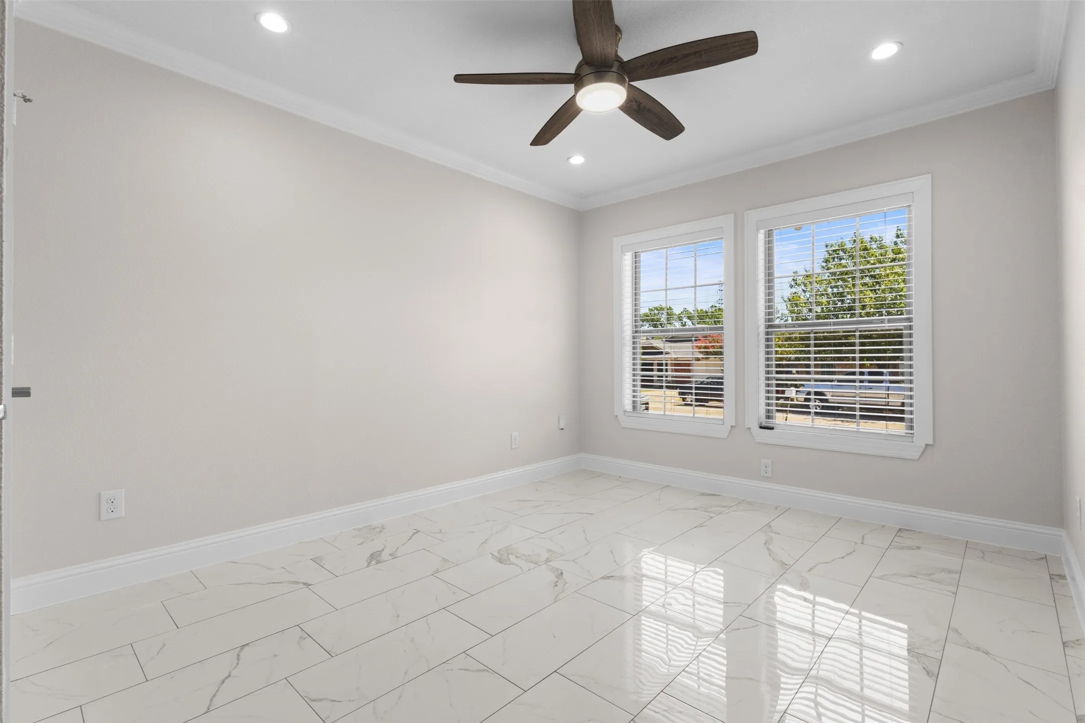 Single Family Residence For Sale in Dallas County , 2441 Miller Street, Grand Prairie, Texas 75051, 3 Bedroom, 2 Bathroom, Garage spaces, 1,101 Sqft, built in 1970, mls#21321304, Real Estate Agent in Grand Prairie, Homes For Sale in Dallas county, Homes For Sale in Grand Prairie, Realtor in Grand Prairie Texas, Real Estate Brokerage Independent Realty Texas, Luminita Cordes Realtor