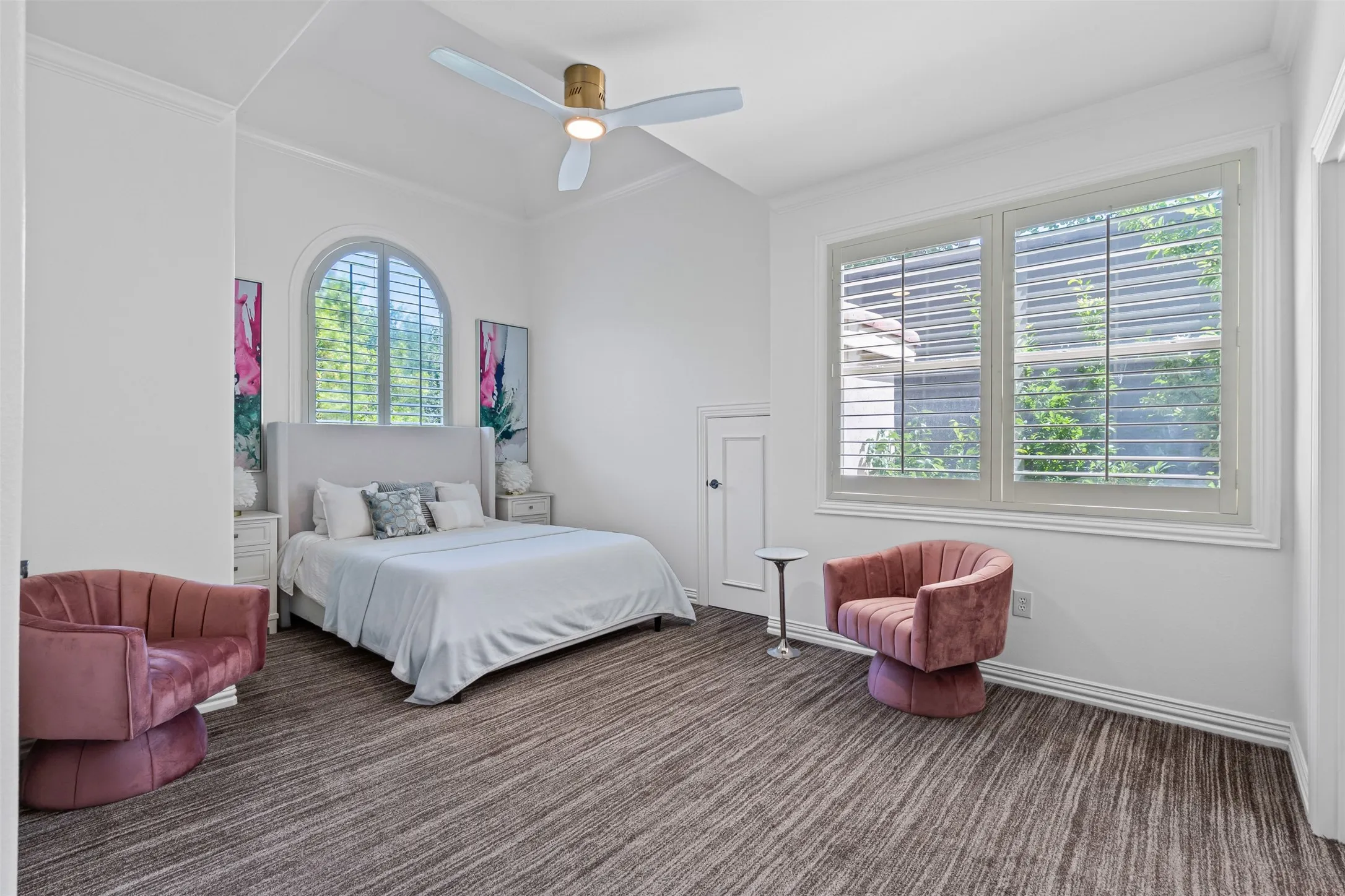 Townhouse For Rent in Dallas County , 4111 Buena Vista Street, Dallas, Texas 75204, 3 Bedrooms, 3 Bathrooms, 2 Garage spaces, 3,095 Sqft, built in 1999, Price $9,000, mls#21345476, Real Estate Agent in Dallas, Homes For Rent in Dallas county, Homes For Rent in Dallas, Realtor in Dallas Texas, Real Estate Brokerage Independent Realty Texas, Luminita Cordes Realtor