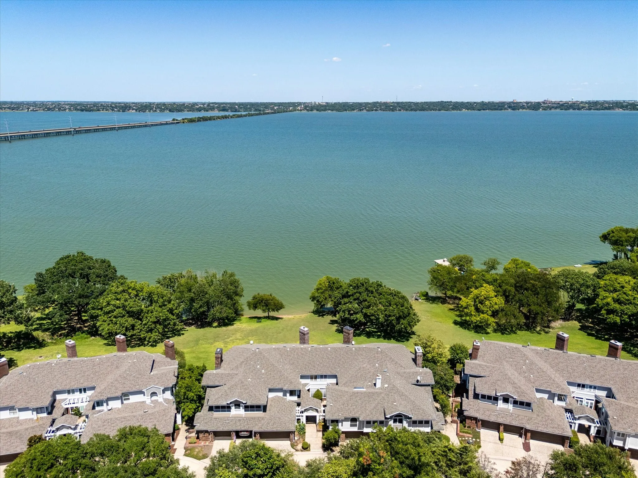 Single Family Residence For Sale in Rockwall County , 9959 Waterfront Trail, Rowlett, Texas 75087, 3 Bedroom, 3 Bathroom, 1 Garage spaces, 1,803 Sqft, built in 1986, mls#21343426, Real Estate Agent in Rowlett, Homes For Sale in Rockwall county, Homes For Sale in Rowlett, Realtor in Rowlett Texas, Real Estate Brokerage Independent Realty Texas, Luminita Cordes Realtor