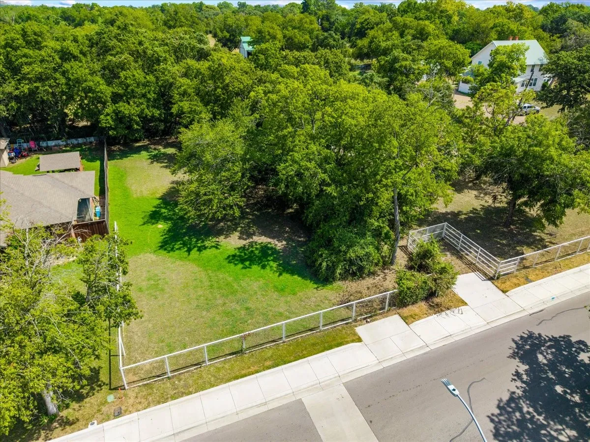 Unimproved Land For Sale in Tarrant County , 6900 Craig Street, Fort Worth, Texas 76112, 0, 0, Garage spaces, 0 Sqft, built in 1900, mls#21346871, Real Estate Agent in Fort Worth, Homes For Sale in Tarrant county, Homes For Sale in Fort Worth, Realtor in Fort Worth Texas, Real Estate Brokerage Independent Realty Texas, Luminita Cordes Realtor