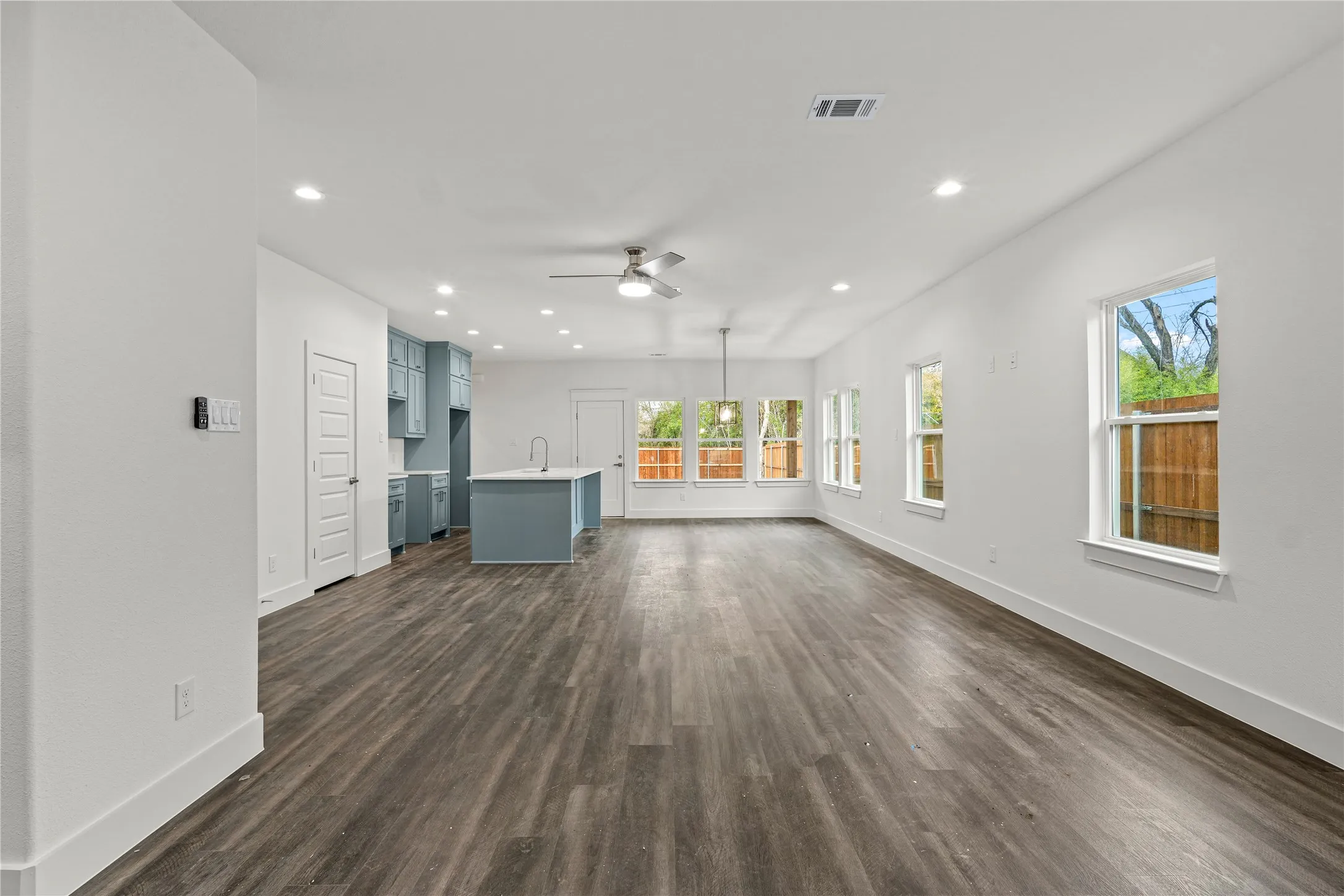 Single Family Residence For Sale in Dallas County , 3335 Spring Avenue, Dallas, Texas 75215, 3 Bedrooms, 2 Bathrooms, 2 Garage spaces, 2,215 Sqft, built in 2026, Price $325,000, mls#21346956, Real Estate Agent in Dallas, Homes For Sale in Dallas county, Homes For Sale in Dallas, Realtor in Dallas Texas, Real Estate Brokerage Independent Realty Texas, Luminita Cordes Realtor