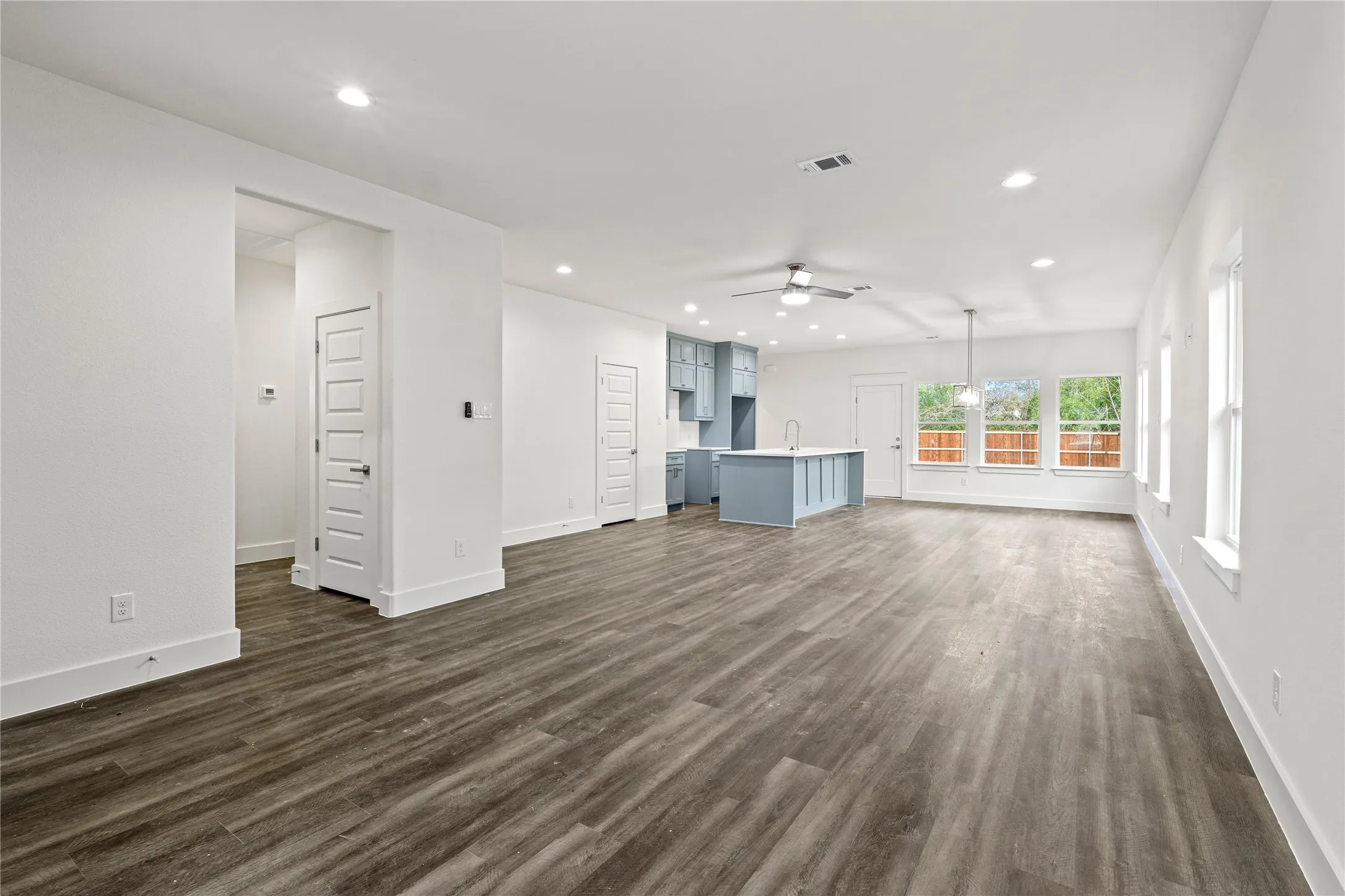 Single Family Residence For Sale in Dallas County , 3335 Spring Avenue, Dallas, Texas 75215, 3 Bedrooms, 2 Bathrooms, 2 Garage spaces, 2,215 Sqft, built in 2026, Price $325,000, mls#21346956, Real Estate Agent in Dallas, Homes For Sale in Dallas county, Homes For Sale in Dallas, Realtor in Dallas Texas, Real Estate Brokerage Independent Realty Texas, Luminita Cordes Realtor