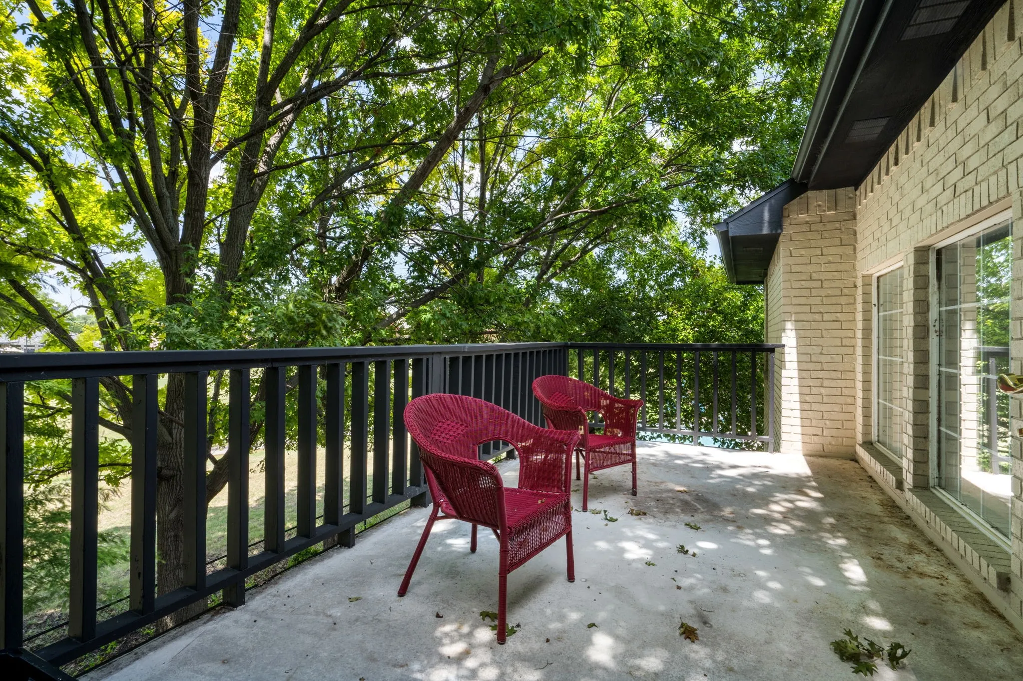 Single Family Residence For Sale in Collin County , 5901 Louisville Drive, Frisco, Texas 75035, 4 Bedroom, 4 Bathroom, 2 Garage spaces, 4,341 Sqft, built in 1995, mls#21346809, Real Estate Agent in Frisco, Homes For Sale in Collin county, Homes For Sale in Frisco, Realtor in Frisco Texas, Real Estate Brokerage Independent Realty Texas, Luminita Cordes Realtor