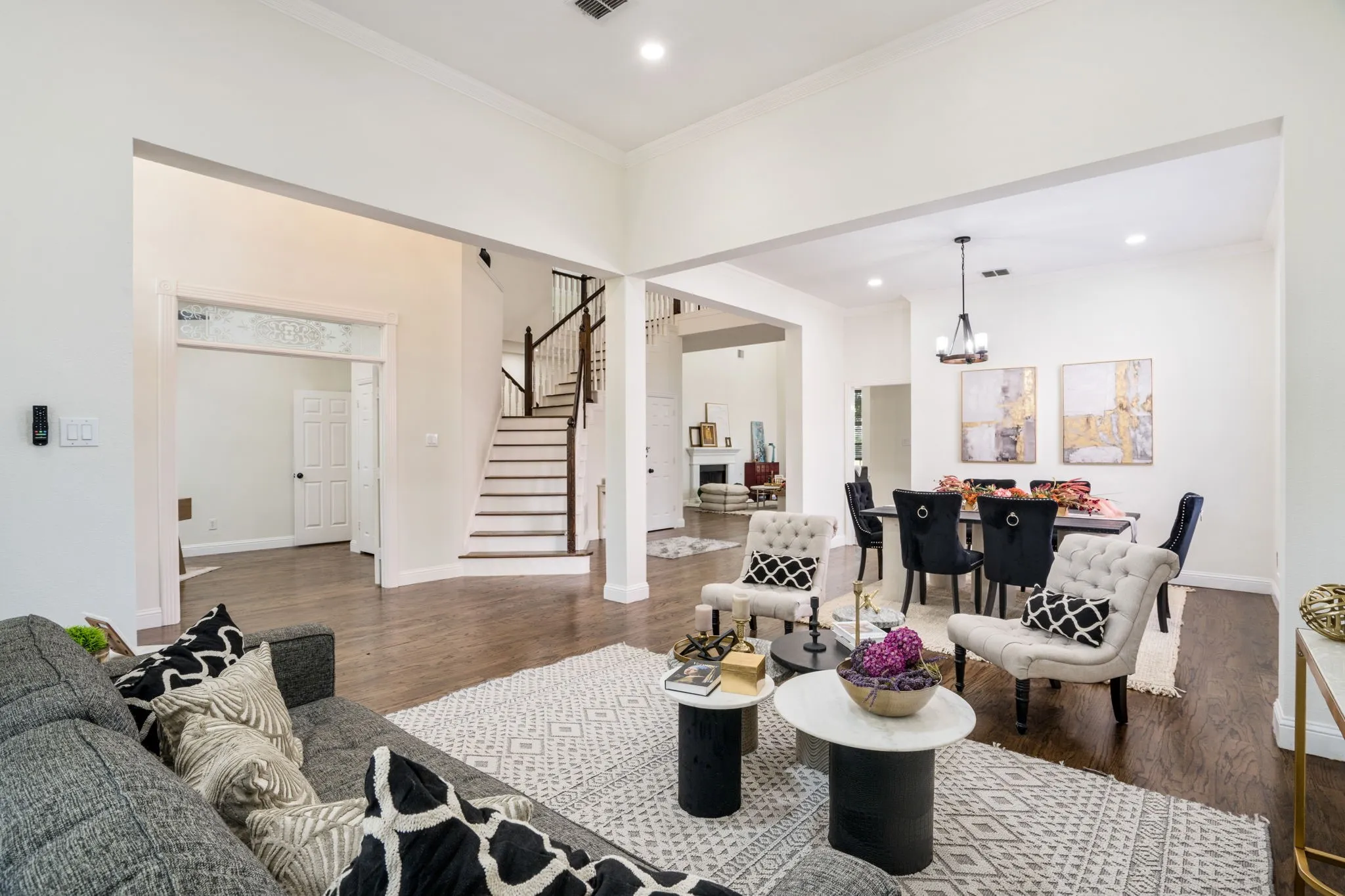 Single Family Residence For Sale in Collin County , 5901 Louisville Drive, Frisco, Texas 75035, 4 Bedroom, 4 Bathroom, 2 Garage spaces, 4,341 Sqft, built in 1995, mls#21346809, Real Estate Agent in Frisco, Homes For Sale in Collin county, Homes For Sale in Frisco, Realtor in Frisco Texas, Real Estate Brokerage Independent Realty Texas, Luminita Cordes Realtor