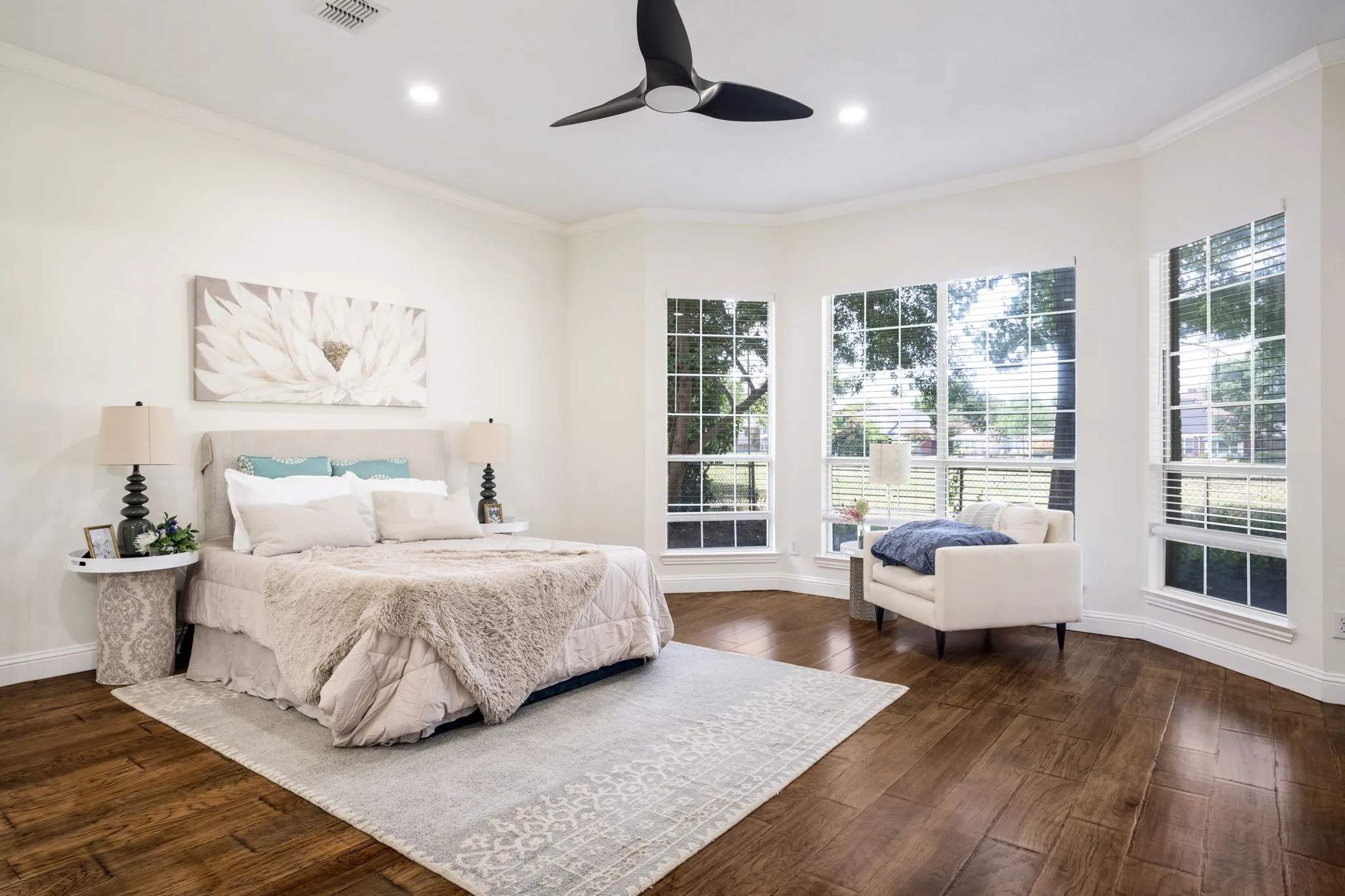 Single Family Residence For Sale in Collin County , 5901 Louisville Drive, Frisco, Texas 75035, 4 Bedroom, 4 Bathroom, 2 Garage spaces, 4,341 Sqft, built in 1995, mls#21346809, Real Estate Agent in Frisco, Homes For Sale in Collin county, Homes For Sale in Frisco, Realtor in Frisco Texas, Real Estate Brokerage Independent Realty Texas, Luminita Cordes Realtor