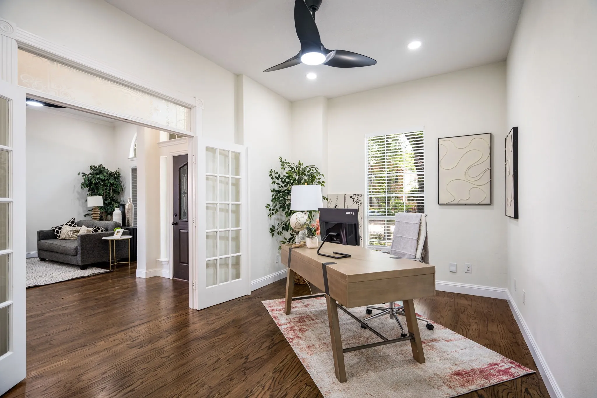 Single Family Residence For Sale in Collin County , 5901 Louisville Drive, Frisco, Texas 75035, 4 Bedroom, 4 Bathroom, 2 Garage spaces, 4,341 Sqft, built in 1995, mls#21346809, Real Estate Agent in Frisco, Homes For Sale in Collin county, Homes For Sale in Frisco, Realtor in Frisco Texas, Real Estate Brokerage Independent Realty Texas, Luminita Cordes Realtor