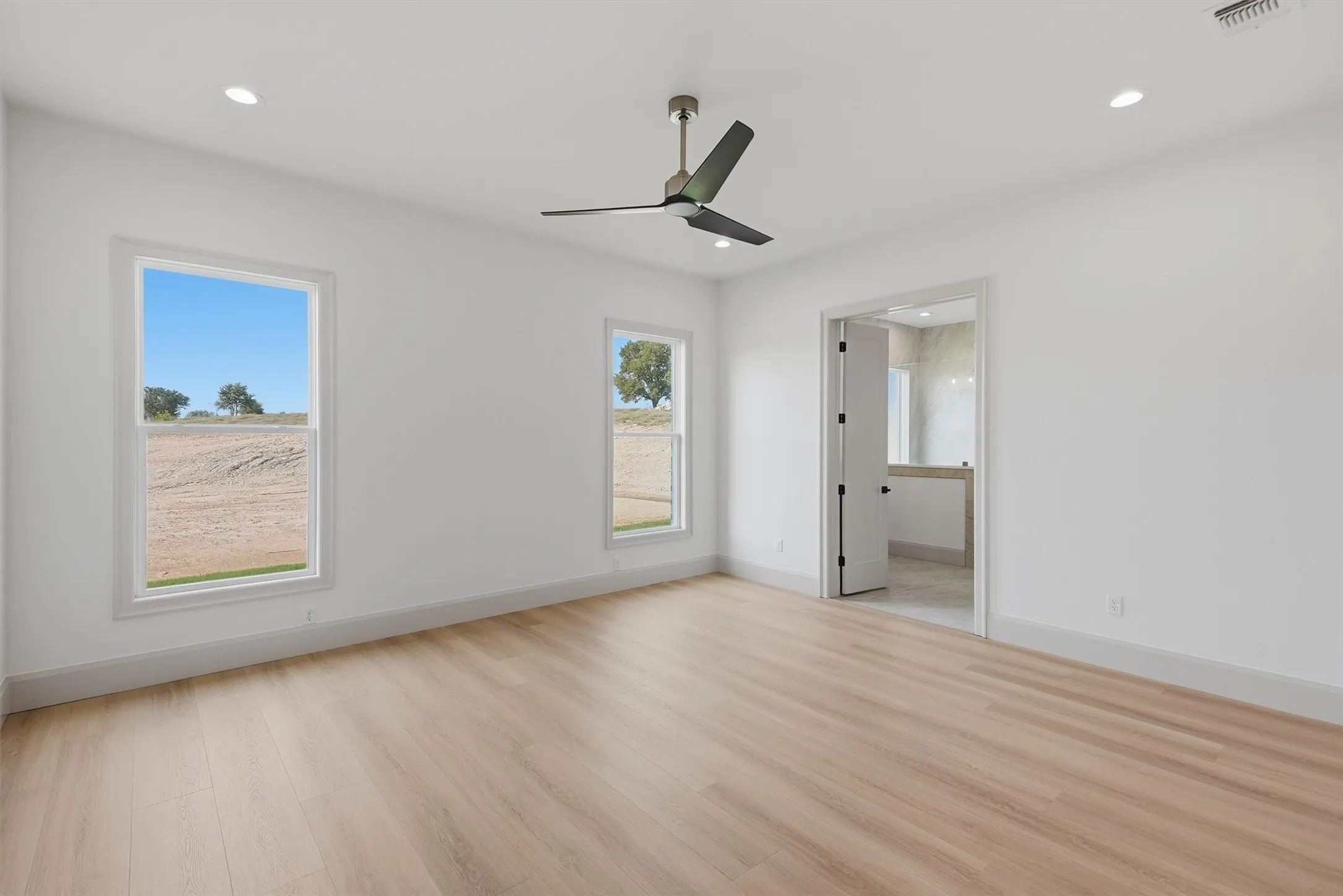 Single Family Residence For Sale in Parker County , 2073 Preserve Trail, Weatherford, Texas 76087, 4 Bedroom, 3 Bathroom, 3 Garage spaces, 2,910 Sqft, built in 2026, mls#21346574, Real Estate Agent in Weatherford, Homes For Sale in Parker county, Homes For Sale in Weatherford, Realtor in Weatherford Texas, Real Estate Brokerage Independent Realty Texas, Luminita Cordes Realtor