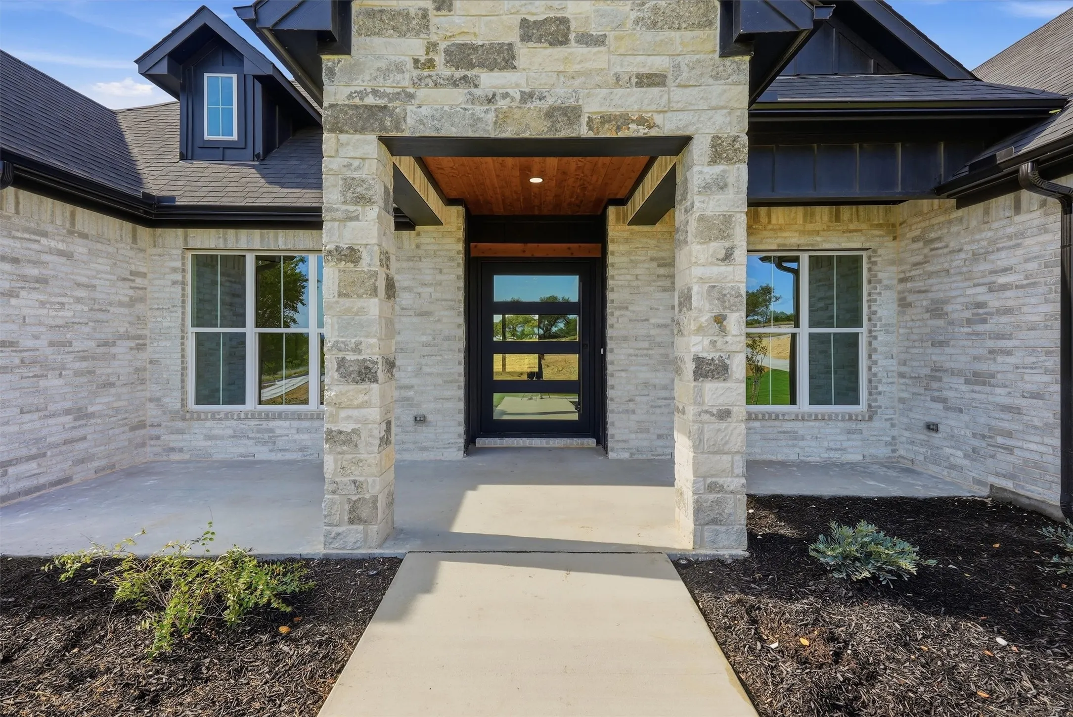 Single Family Residence For Sale in Parker County , 2073 Preserve Trail, Weatherford, Texas 76087, 4 Bedroom, 3 Bathroom, 3 Garage spaces, 2,910 Sqft, built in 2026, mls#21346574, Real Estate Agent in Weatherford, Homes For Sale in Parker county, Homes For Sale in Weatherford, Realtor in Weatherford Texas, Real Estate Brokerage Independent Realty Texas, Luminita Cordes Realtor