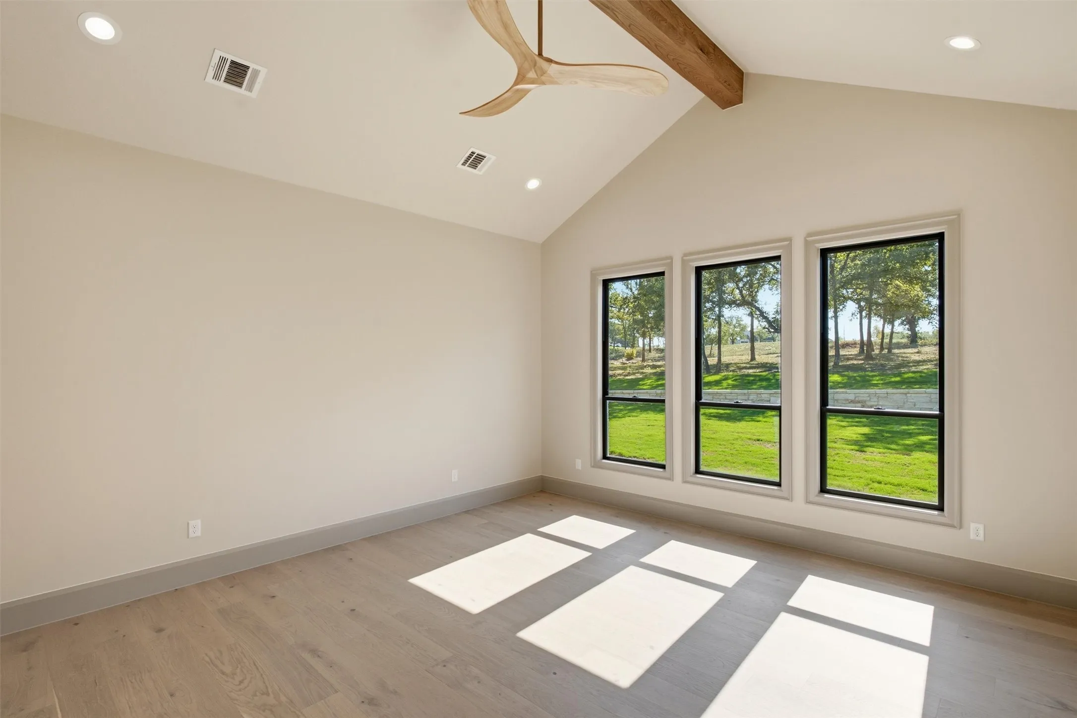 Single Family Residence For Sale in Parker County , 519 Royal Santana Run, Weatherford, Texas 76087, 5 Bedroom, 5 Bathroom, 3 Garage spaces, 4,720 Sqft, built in 2026, mls#21346294, Real Estate Agent in Weatherford, Homes For Sale in Parker county, Homes For Sale in Weatherford, Realtor in Weatherford Texas, Real Estate Brokerage Independent Realty Texas, Luminita Cordes Realtor