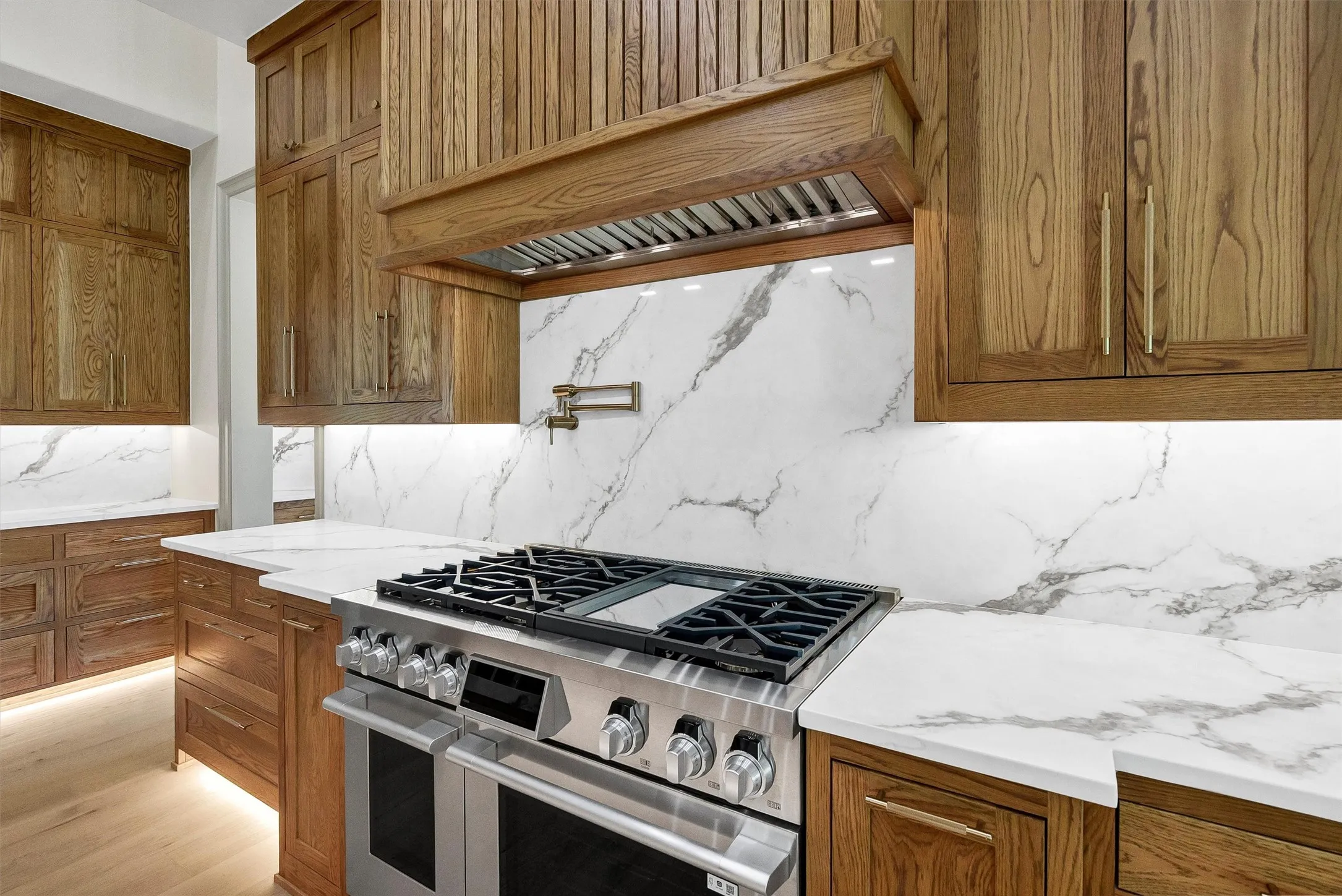 Single Family Residence For Sale in Parker County , 519 Royal Santana Run, Weatherford, Texas 76087, 5 Bedroom, 5 Bathroom, 3 Garage spaces, 4,720 Sqft, built in 2026, mls#21346294, Real Estate Agent in Weatherford, Homes For Sale in Parker county, Homes For Sale in Weatherford, Realtor in Weatherford Texas, Real Estate Brokerage Independent Realty Texas, Luminita Cordes Realtor