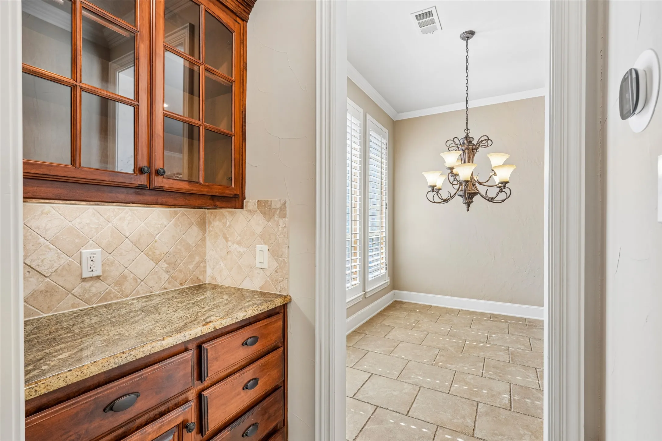 Single Family Residence For Sale in Denton County , 2800 Seven Shields Lane, Lewisville, Texas 75056, 4 Bedroom, 4 Bathroom, 3 Garage spaces, 4,302 Sqft, built in 2006, mls#21346972, Real Estate Agent in Lewisville, Homes For Sale in Denton county, Homes For Sale in Lewisville, Realtor in Lewisville Texas, Real Estate Brokerage Independent Realty Texas, Luminita Cordes Realtor
