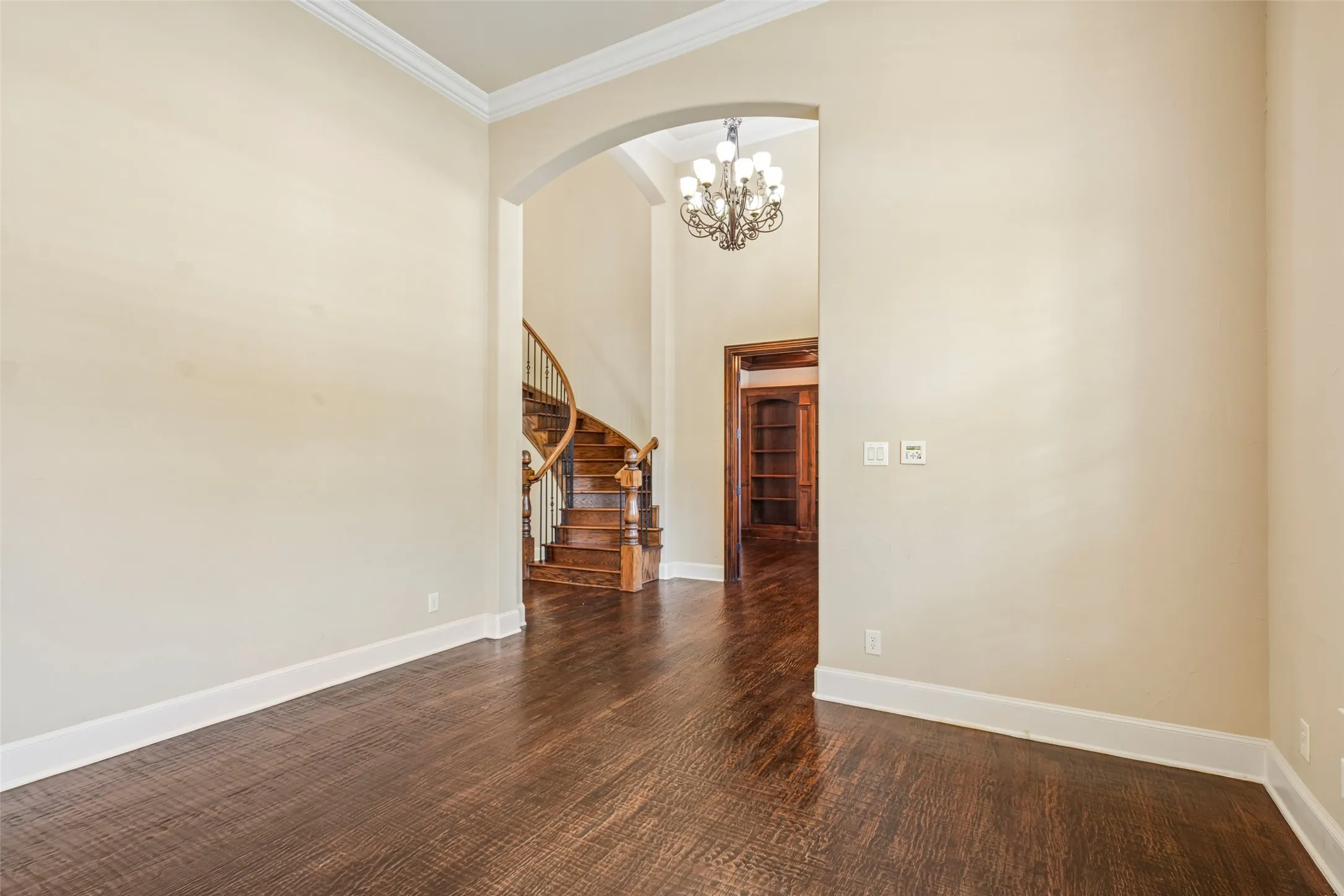 Single Family Residence For Sale in Denton County , 2800 Seven Shields Lane, Lewisville, Texas 75056, 4 Bedroom, 4 Bathroom, 3 Garage spaces, 4,302 Sqft, built in 2006, mls#21346972, Real Estate Agent in Lewisville, Homes For Sale in Denton county, Homes For Sale in Lewisville, Realtor in Lewisville Texas, Real Estate Brokerage Independent Realty Texas, Luminita Cordes Realtor
