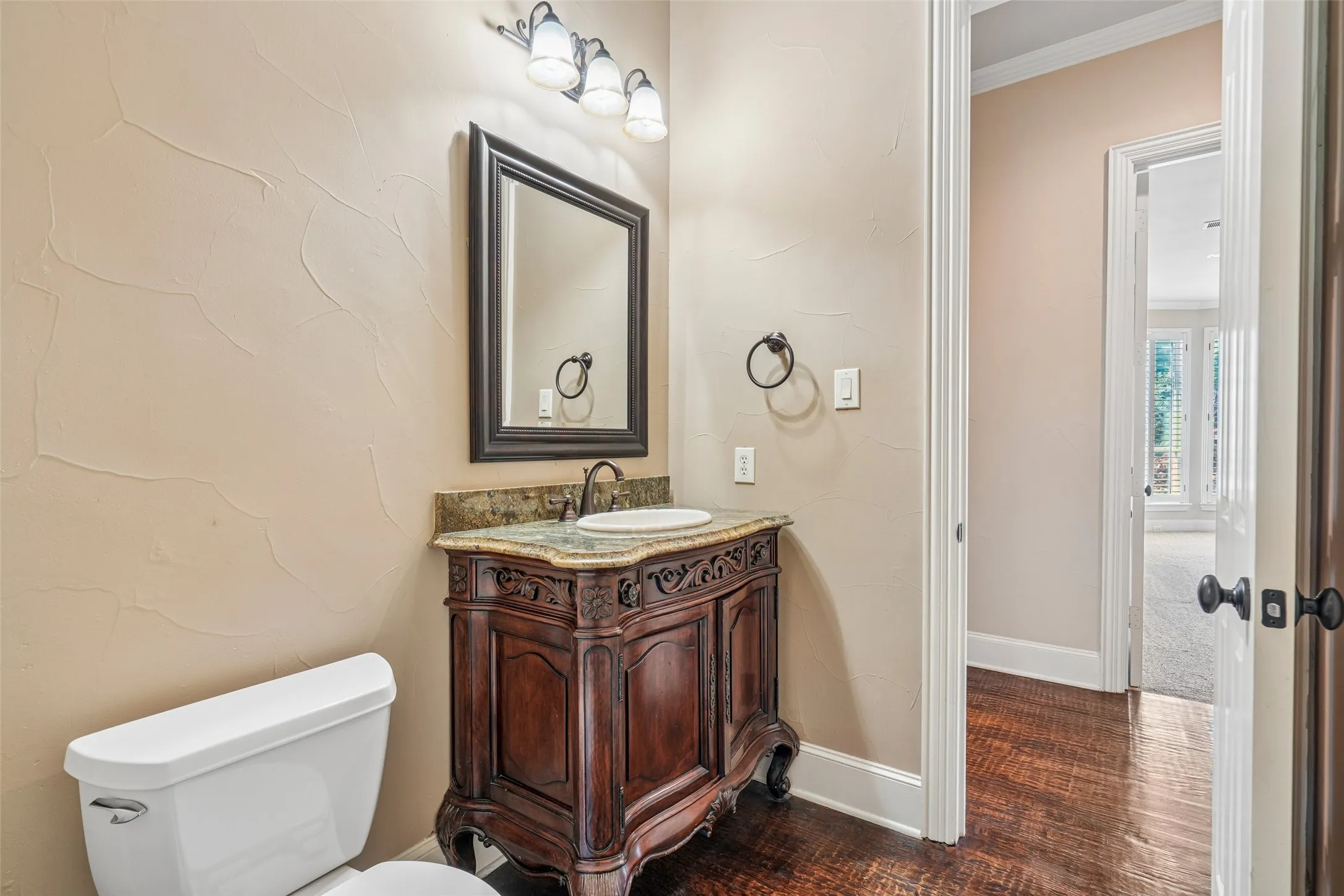 Single Family Residence For Sale in Denton County , 2800 Seven Shields Lane, Lewisville, Texas 75056, 4 Bedroom, 4 Bathroom, 3 Garage spaces, 4,302 Sqft, built in 2006, mls#21346972, Real Estate Agent in Lewisville, Homes For Sale in Denton county, Homes For Sale in Lewisville, Realtor in Lewisville Texas, Real Estate Brokerage Independent Realty Texas, Luminita Cordes Realtor