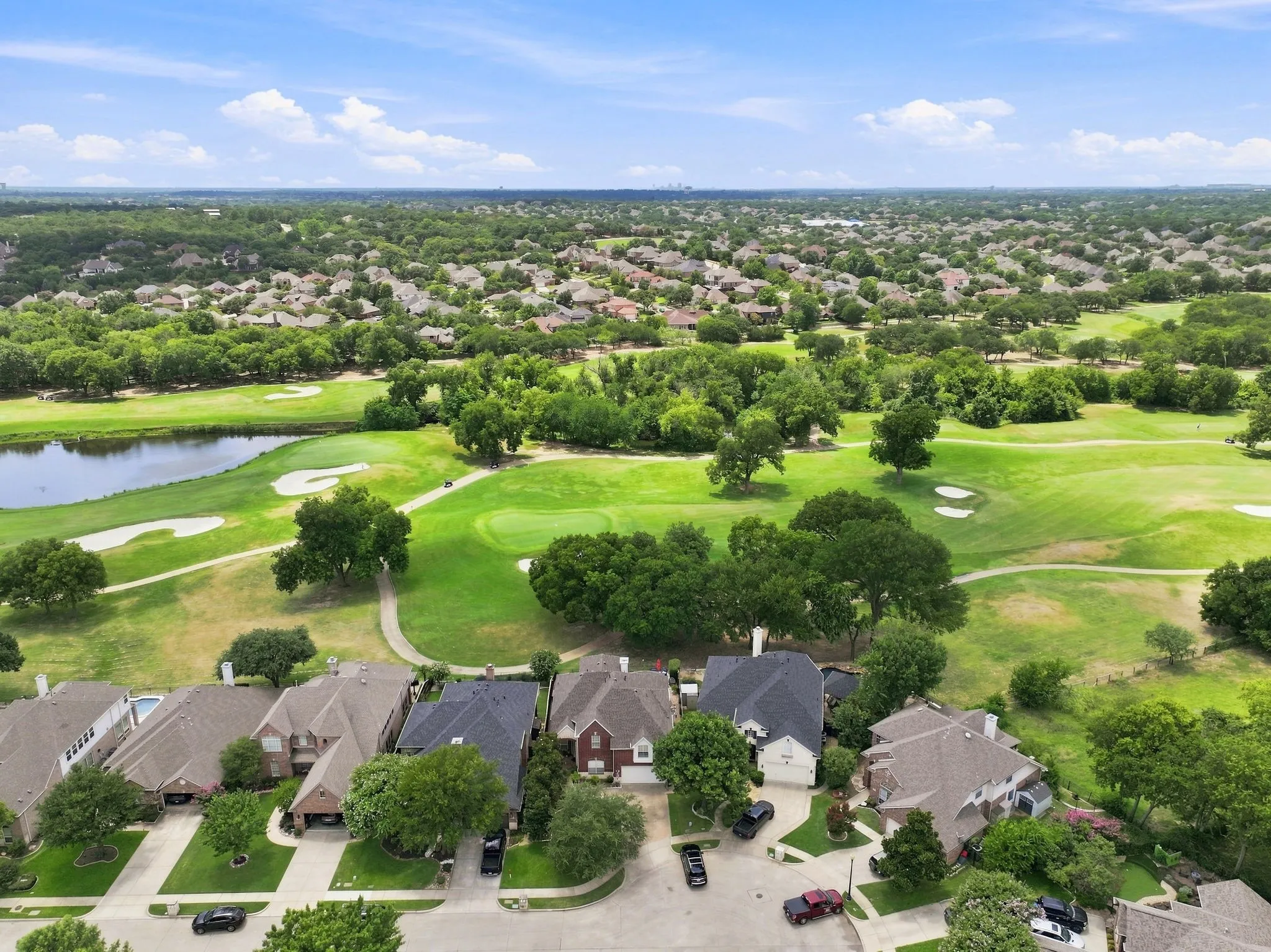 Single Family Residence For Sale in Tarrant County , 2104 Watercrest Court, Keller, Texas 76248, 5 Bedroom, 4 Bathroom, 2 Garage spaces, 3,252 Sqft, built in 2000, mls#21338341, Real Estate Agent in Keller, Homes For Sale in Tarrant county, Homes For Sale in Keller, Realtor in Keller Texas, Real Estate Brokerage Independent Realty Texas, Luminita Cordes Realtor