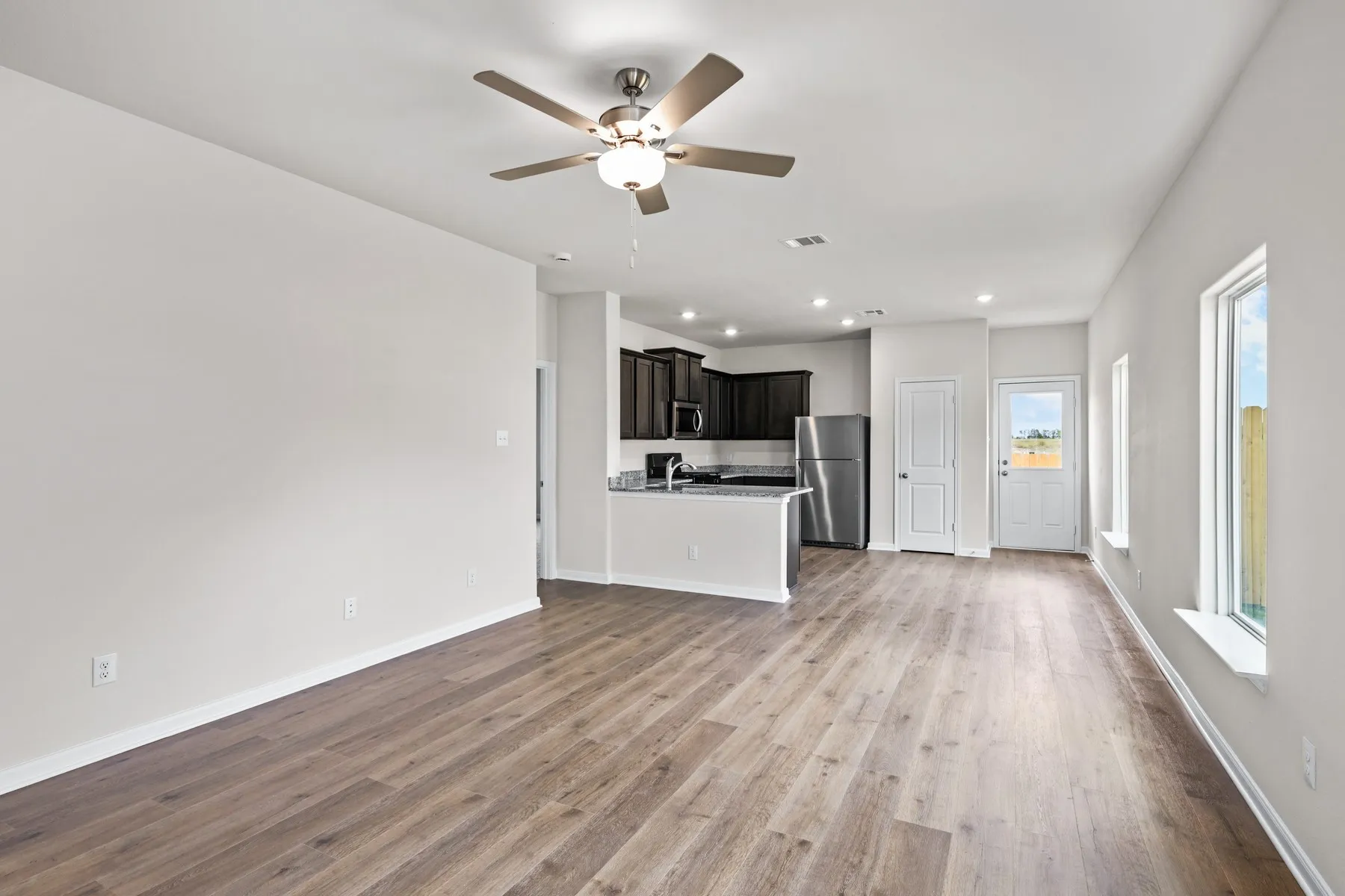 Single Family Residence For Rent in Kaufman County , 1420 Reiner Drive, Crandall, Texas 75114, 3 Bedroom, 2 Bathroom, 2 Garage spaces, 1,301 Sqft, built in 2025, Price $2,080, mls#21346978, Real Estate Agent in Crandall, Homes For Rent in Kaufman county, Homes For Rent in Crandall, Realtor in Crandall Texas, Real Estate Brokerage Independent Realty Texas, Luminita Cordes Realtor