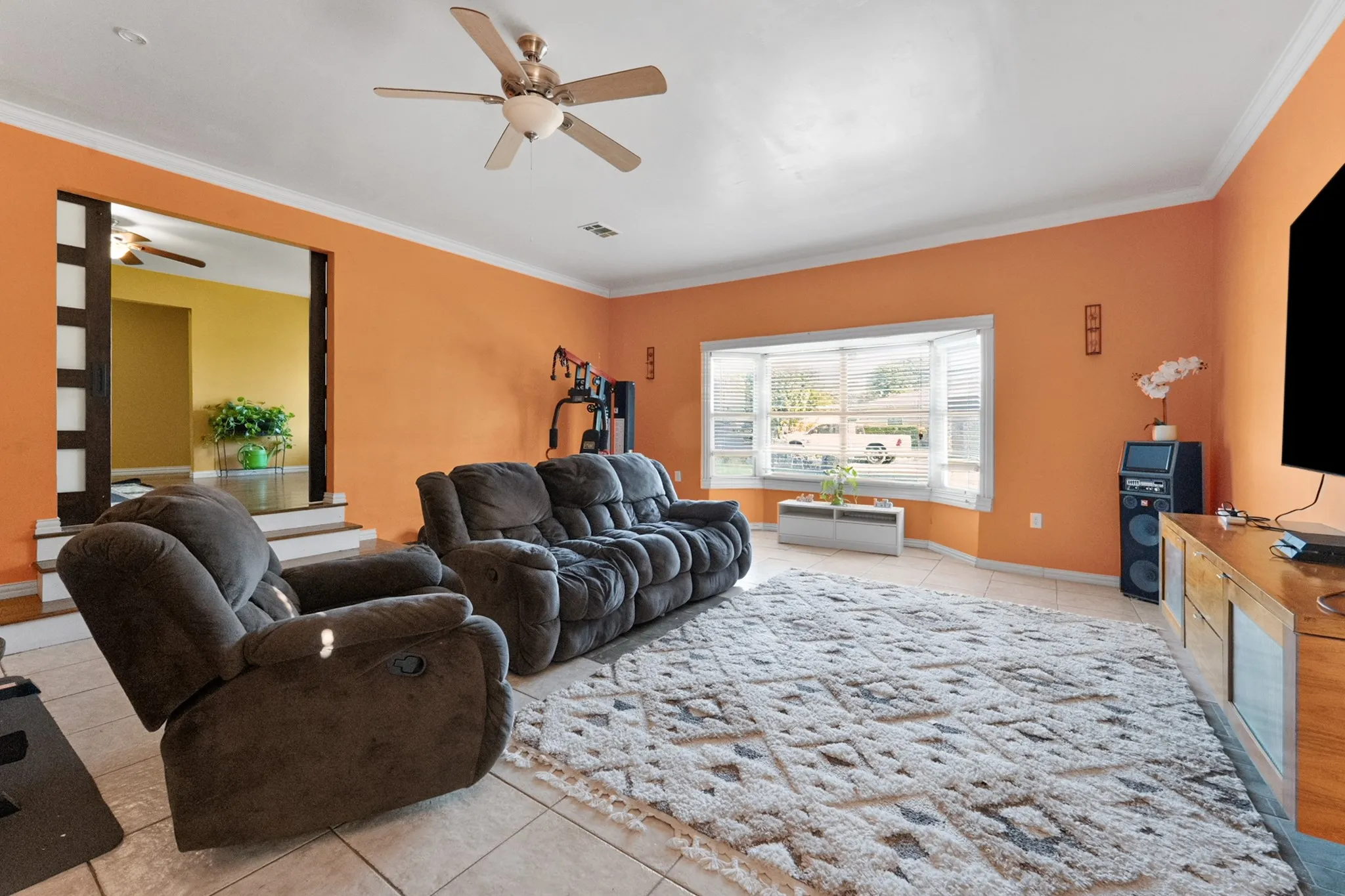 Single Family Residence For Sale in Dallas County , 2439 Inadale Avenue, Dallas, Texas 75228, 4 Bedroom, 3 Bathroom, Garage spaces, 2,093 Sqft, built in 1957, mls#21343522, Real Estate Agent in Dallas, Homes For Sale in Dallas county, Homes For Sale in Dallas, Realtor in Dallas Texas, Real Estate Brokerage Independent Realty Texas, Luminita Cordes Realtor