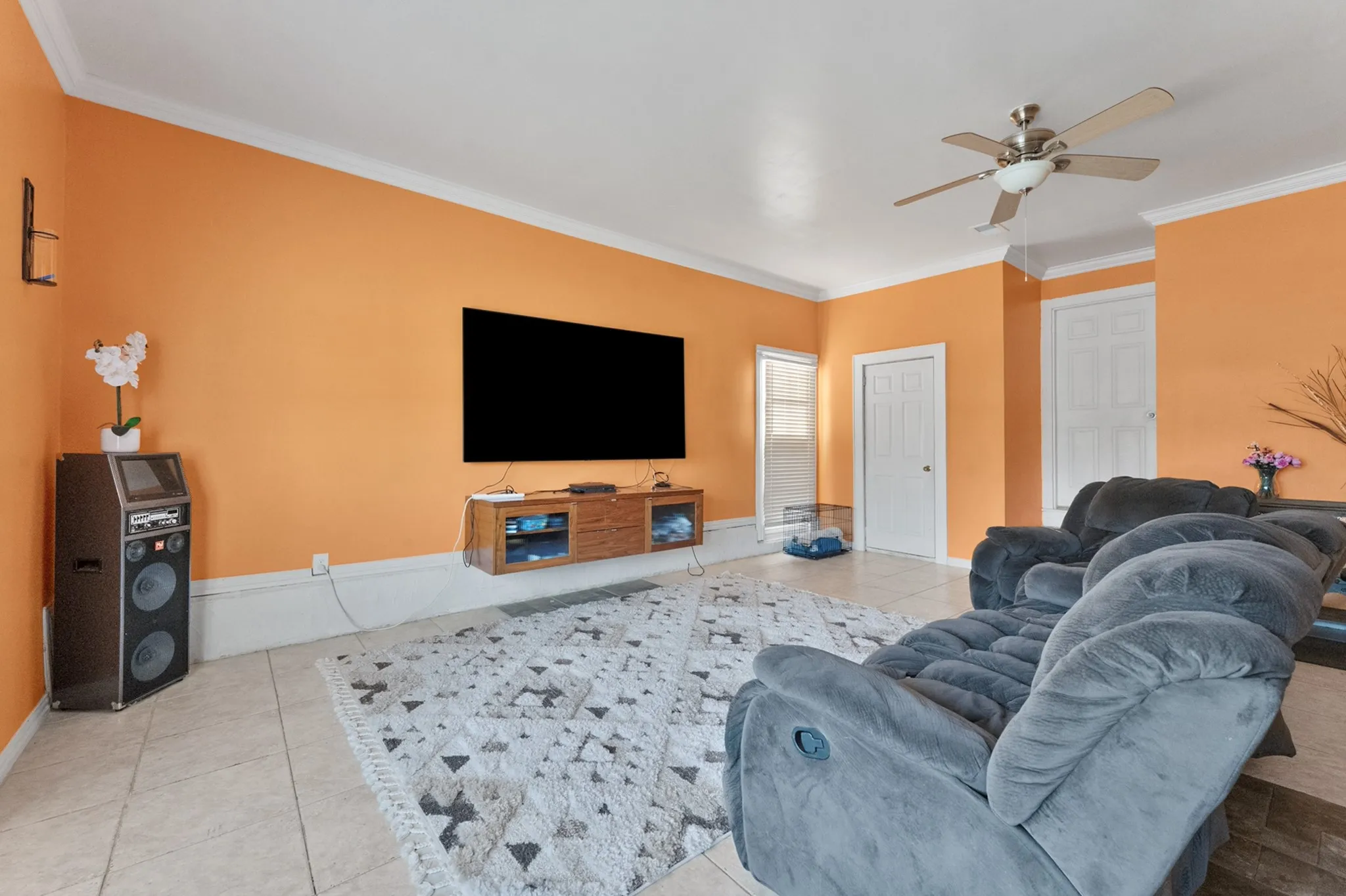 Single Family Residence For Sale in Dallas County , 2439 Inadale Avenue, Dallas, Texas 75228, 4 Bedroom, 3 Bathroom, Garage spaces, 2,093 Sqft, built in 1957, mls#21343522, Real Estate Agent in Dallas, Homes For Sale in Dallas county, Homes For Sale in Dallas, Realtor in Dallas Texas, Real Estate Brokerage Independent Realty Texas, Luminita Cordes Realtor