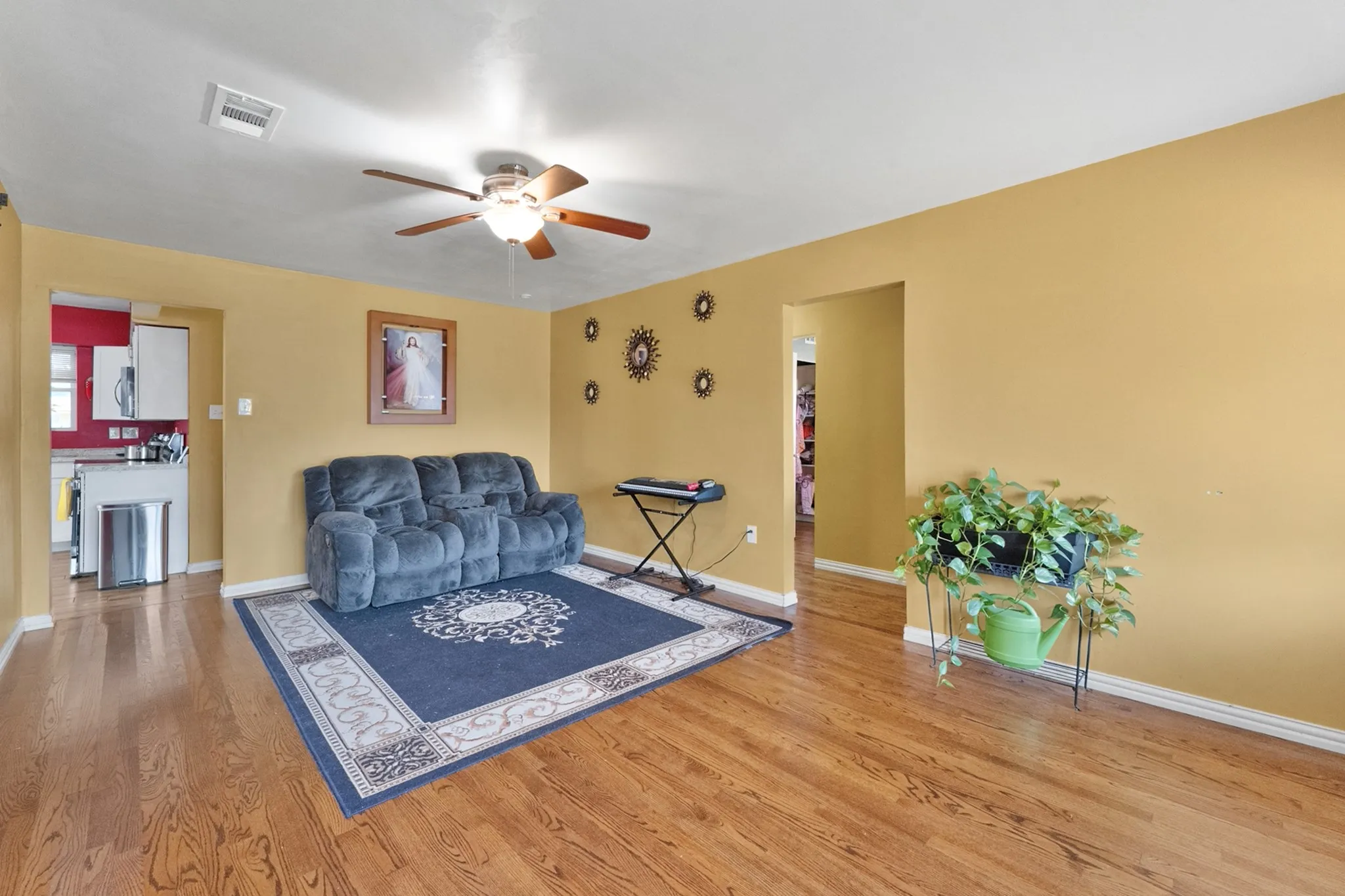 Single Family Residence For Sale in Dallas County , 2439 Inadale Avenue, Dallas, Texas 75228, 4 Bedroom, 3 Bathroom, Garage spaces, 2,093 Sqft, built in 1957, mls#21343522, Real Estate Agent in Dallas, Homes For Sale in Dallas county, Homes For Sale in Dallas, Realtor in Dallas Texas, Real Estate Brokerage Independent Realty Texas, Luminita Cordes Realtor