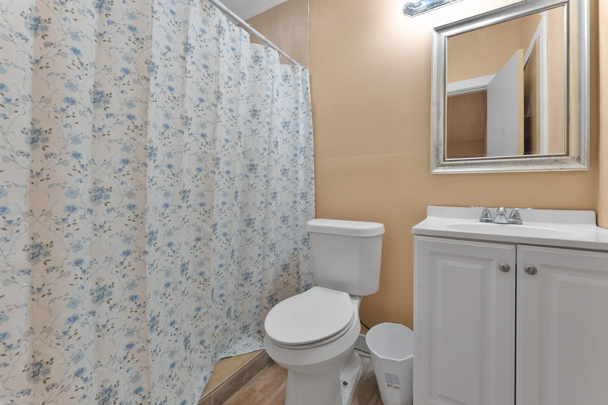 Guest quarters