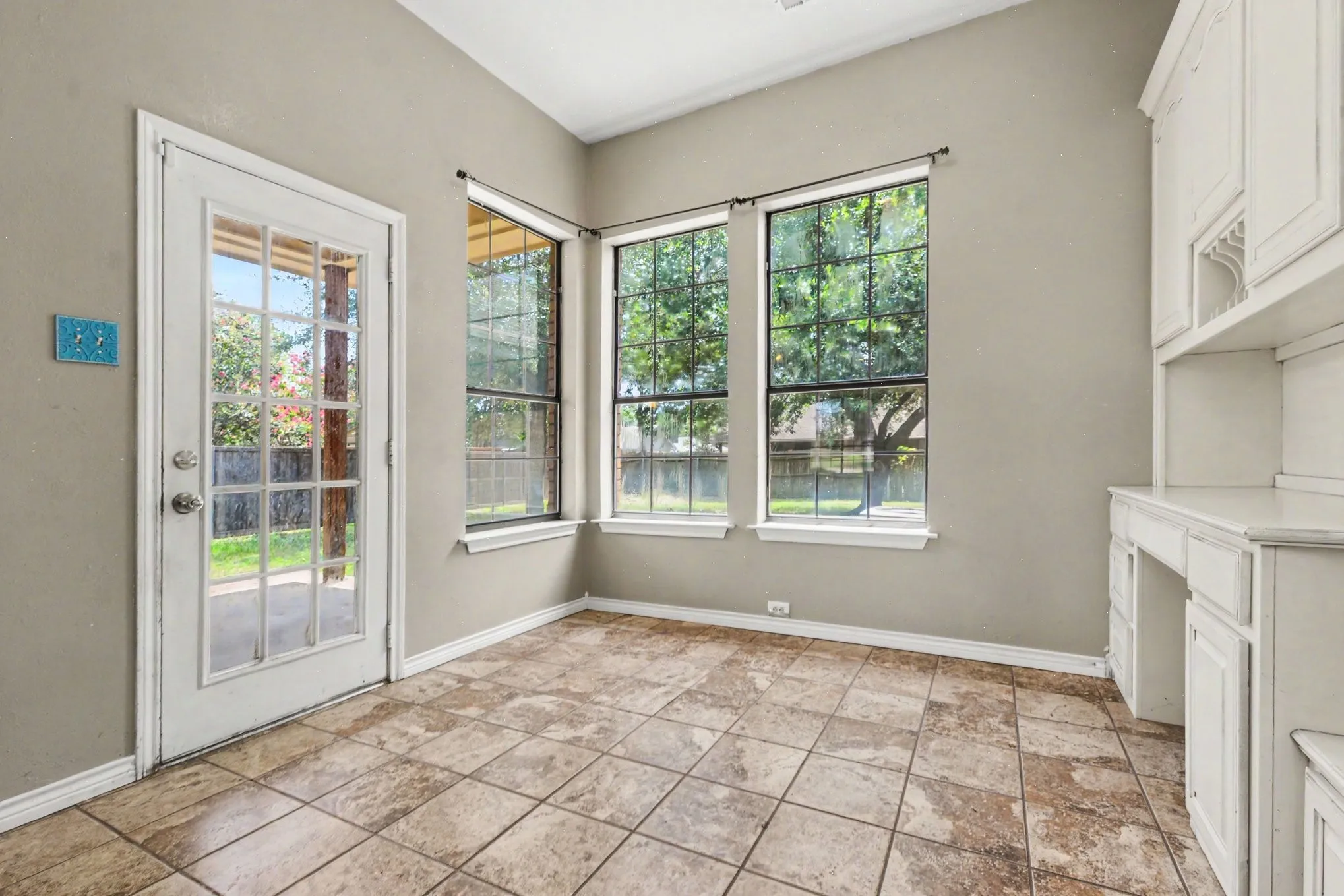 Single Family Residence For Sale in Hunt County , 2404 Christi Lane, Caddo Mills, Texas 75135, 3 Bedroom, 2 Bathroom, 2 Garage spaces, 1,850 Sqft, built in 1995, mls#21346839, Real Estate Agent in Caddo Mills, Homes For Sale in Hunt county, Homes For Sale in Caddo Mills, Realtor in Caddo Mills Texas, Real Estate Brokerage Independent Realty Texas, Luminita Cordes Realtor